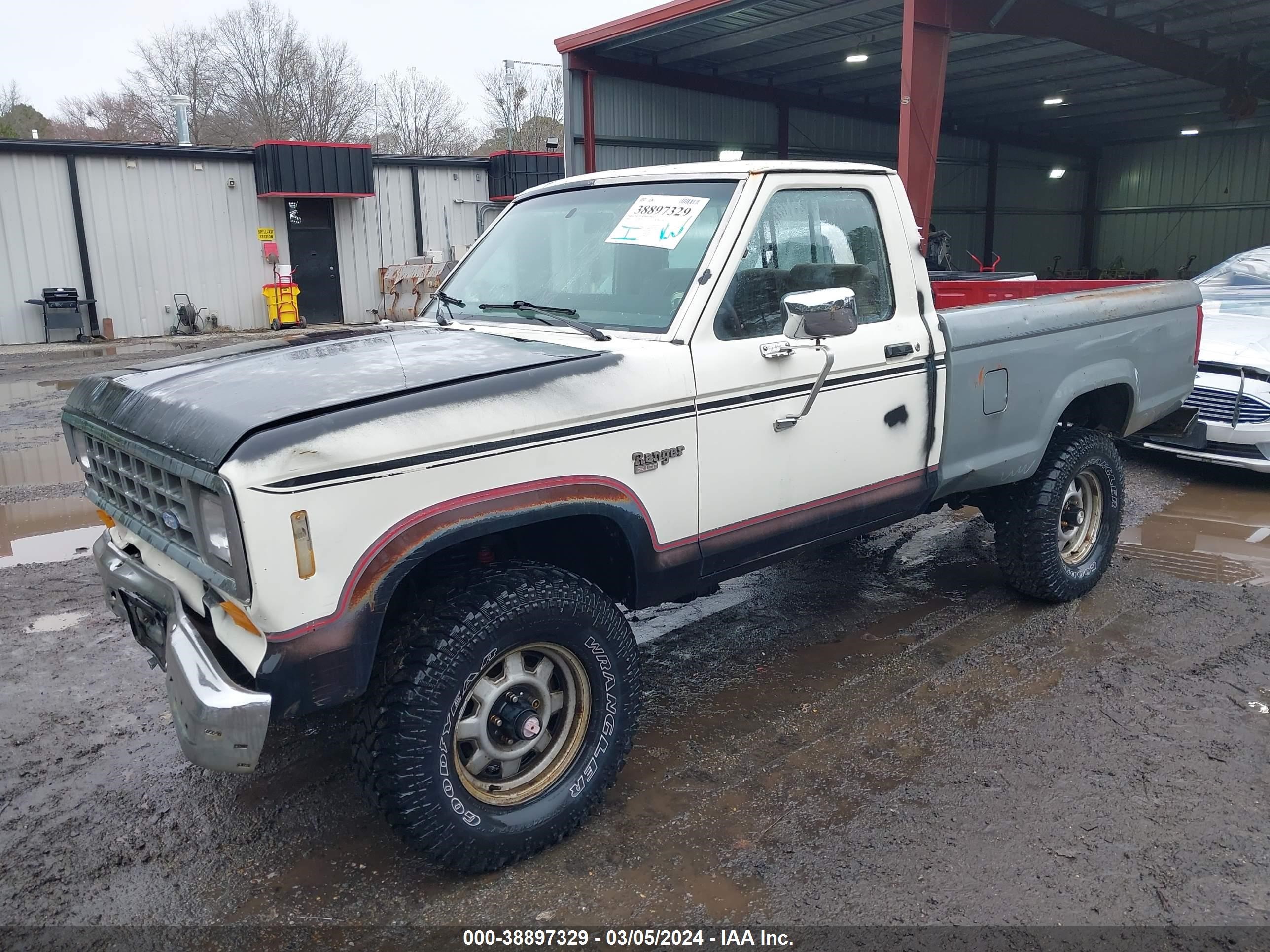 Photo 1 VIN: 1FTCR11T0JUB11739 - FORD RANGER 