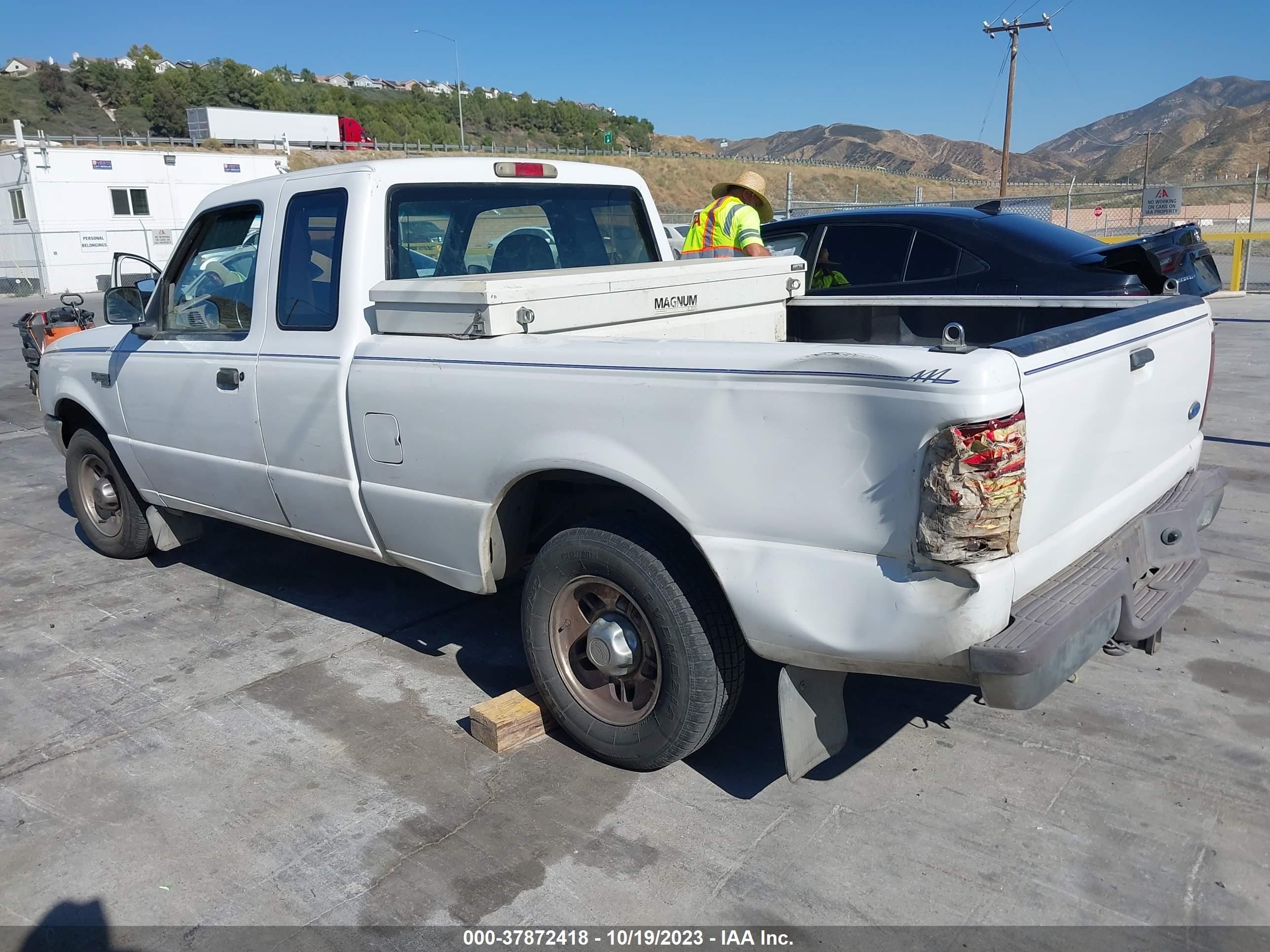 Photo 2 VIN: 1FTCR14A3TTE28109 - FORD RANGER 