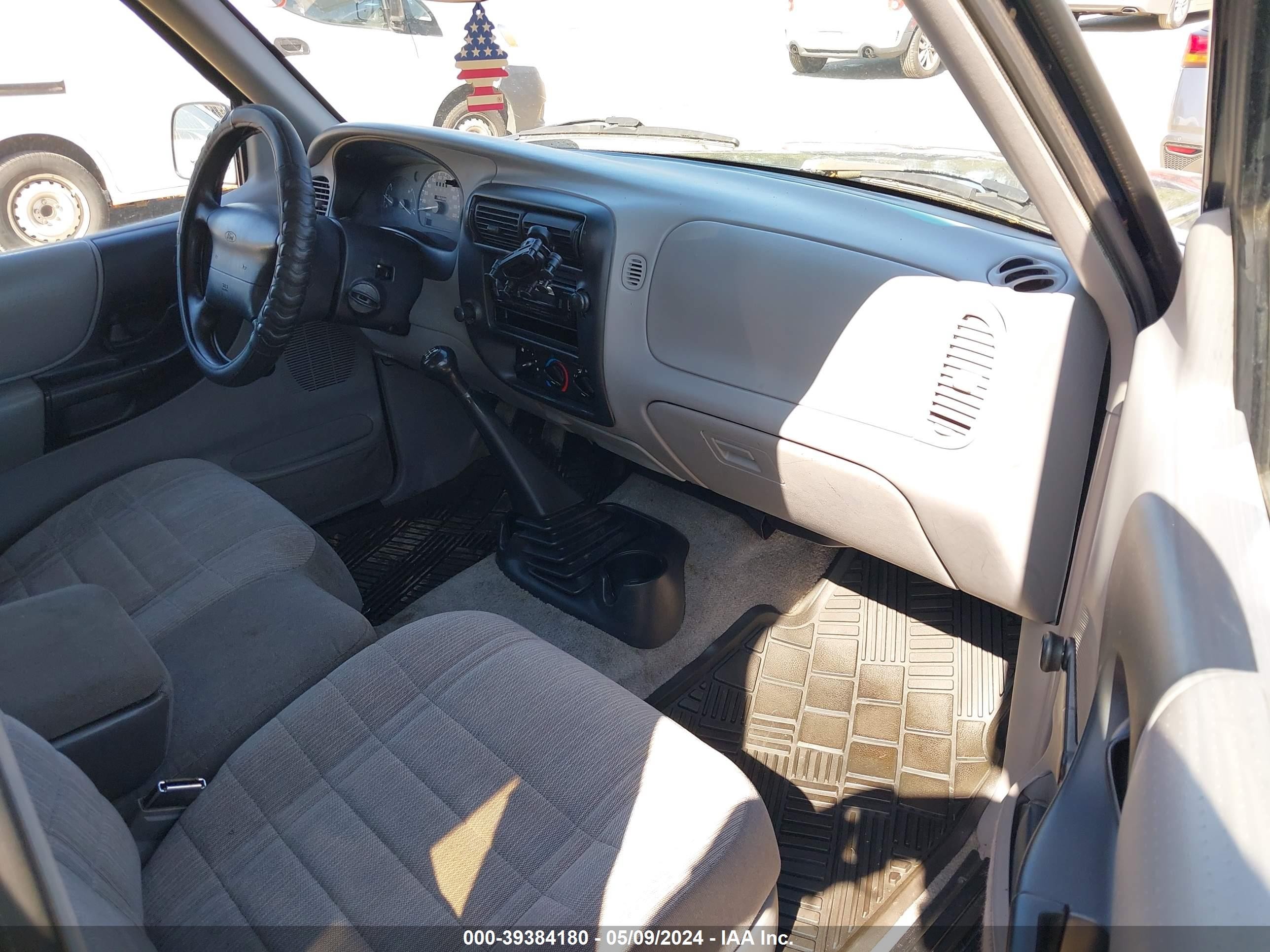 Photo 4 VIN: 1FTCR14A4VTA07888 - FORD RANGER 