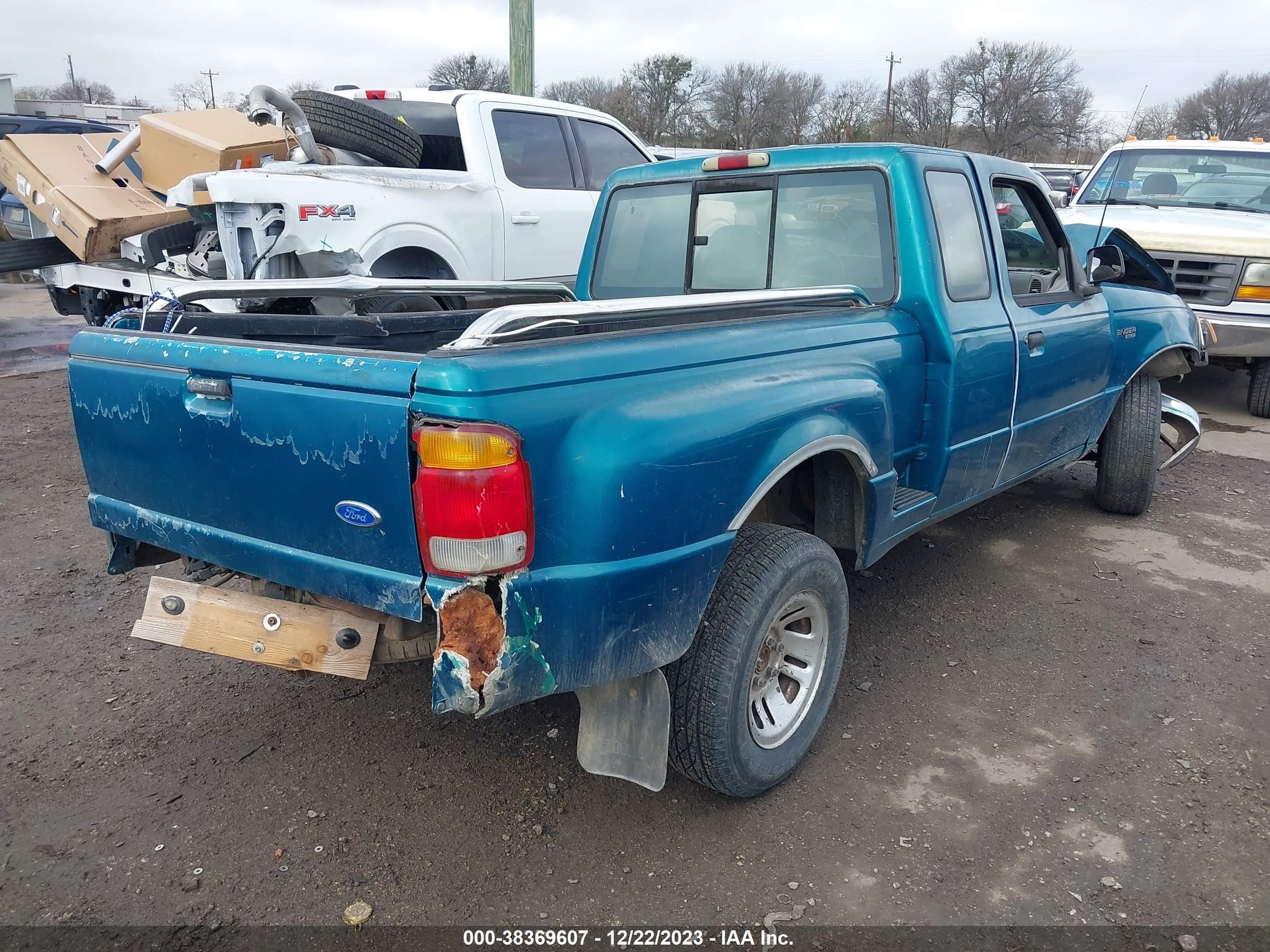 Photo 3 VIN: 1FTCR14A9TPA12235 - FORD RANGER 