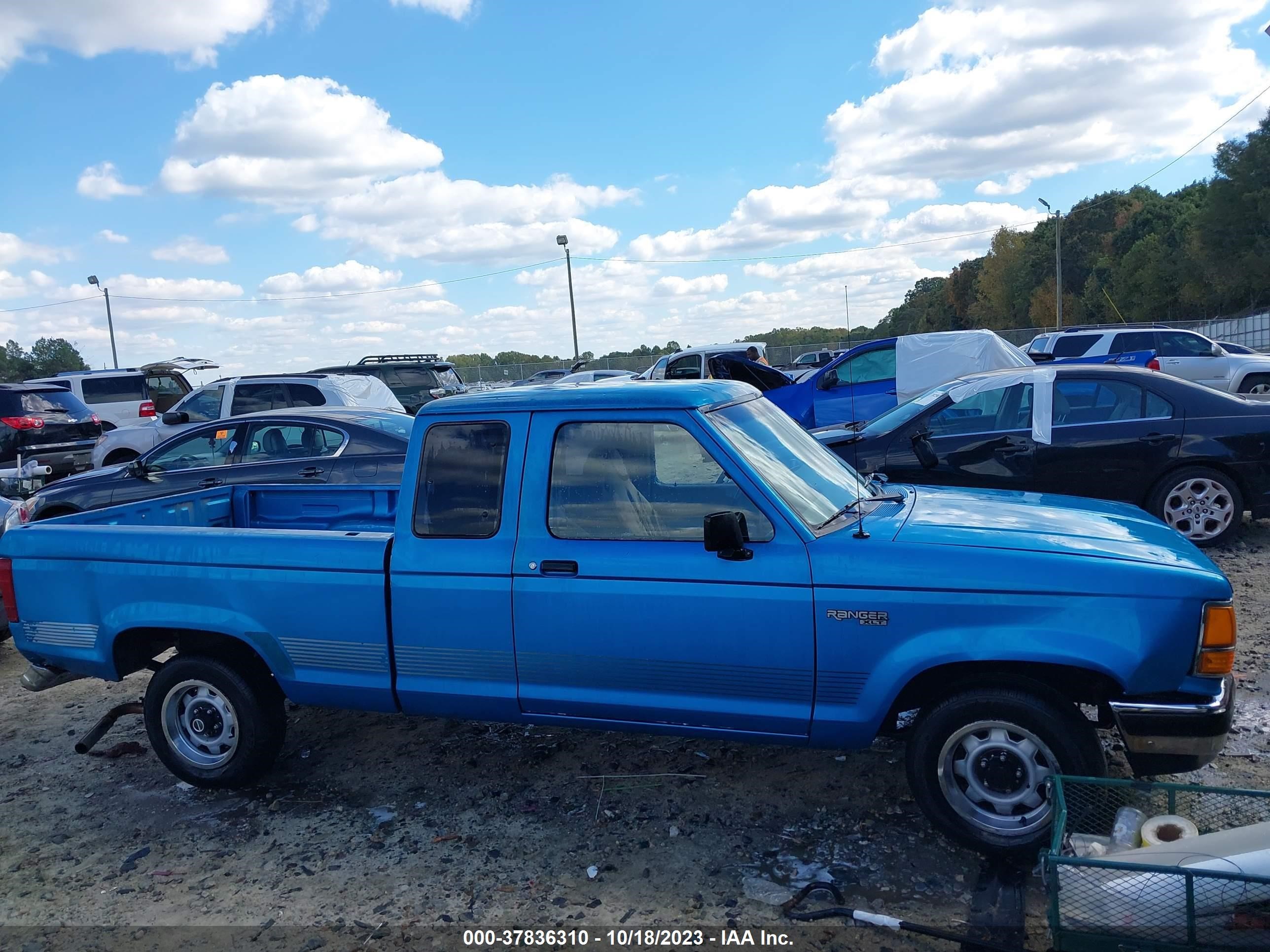 Photo 11 VIN: 1FTCR14U5NTA82691 - FORD RANGER 