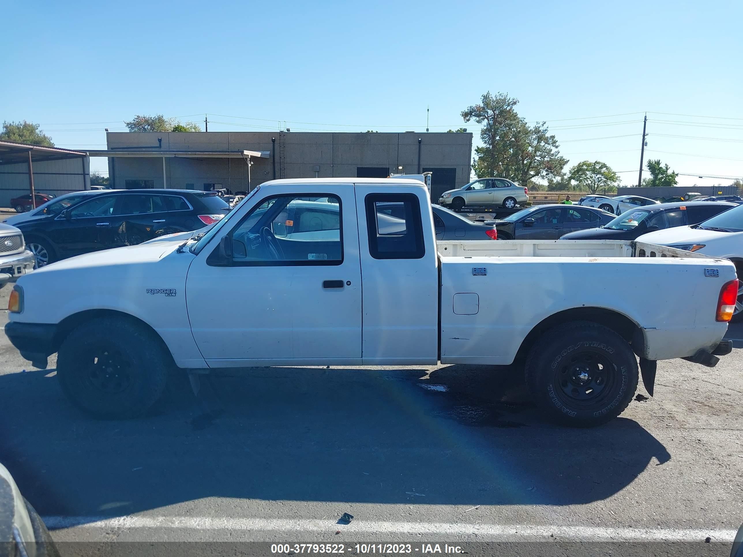 Photo 13 VIN: 1FTCR14U6TPA36499 - FORD RANGER 