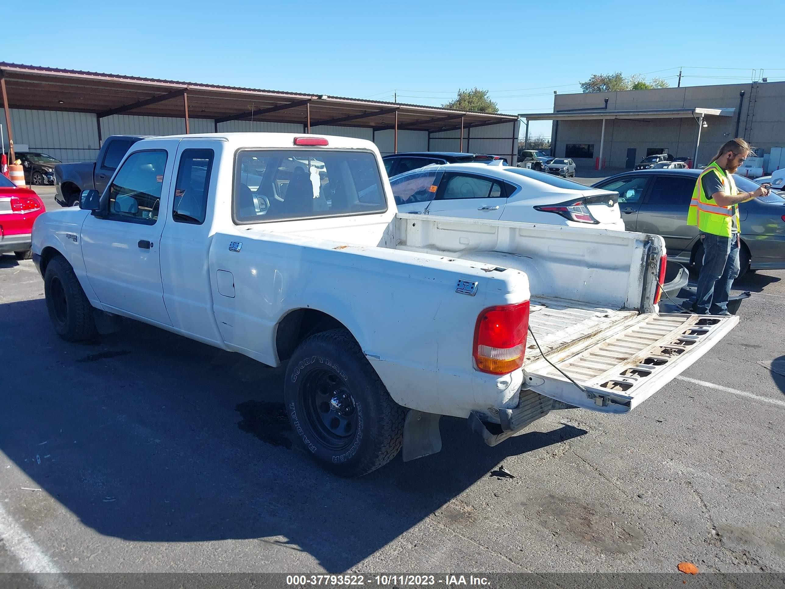 Photo 2 VIN: 1FTCR14U6TPA36499 - FORD RANGER 