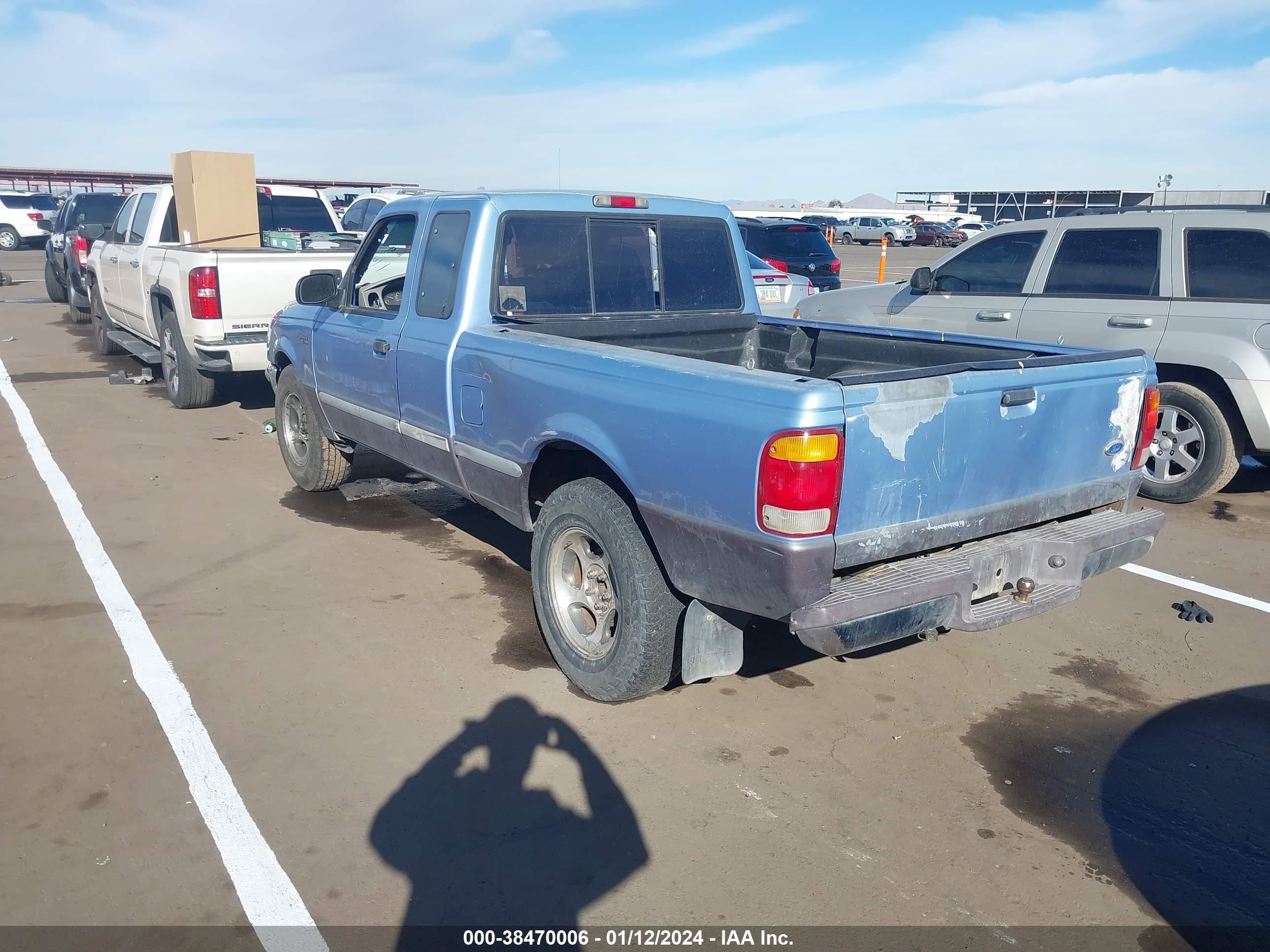 Photo 2 VIN: 1FTCR14X2VTA06050 - FORD RANGER 