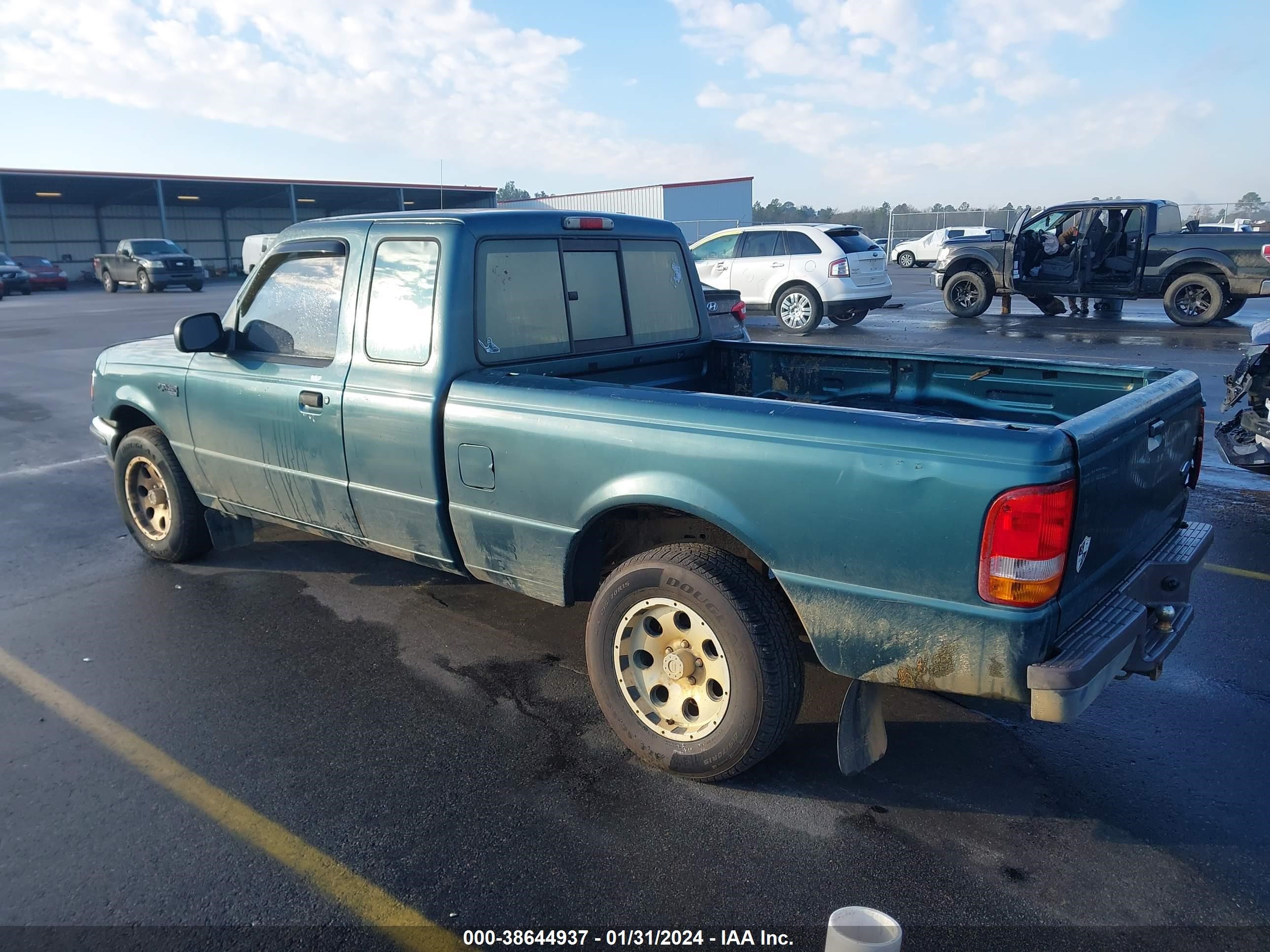 Photo 2 VIN: 1FTCR14X3VTA11340 - FORD RANGER 