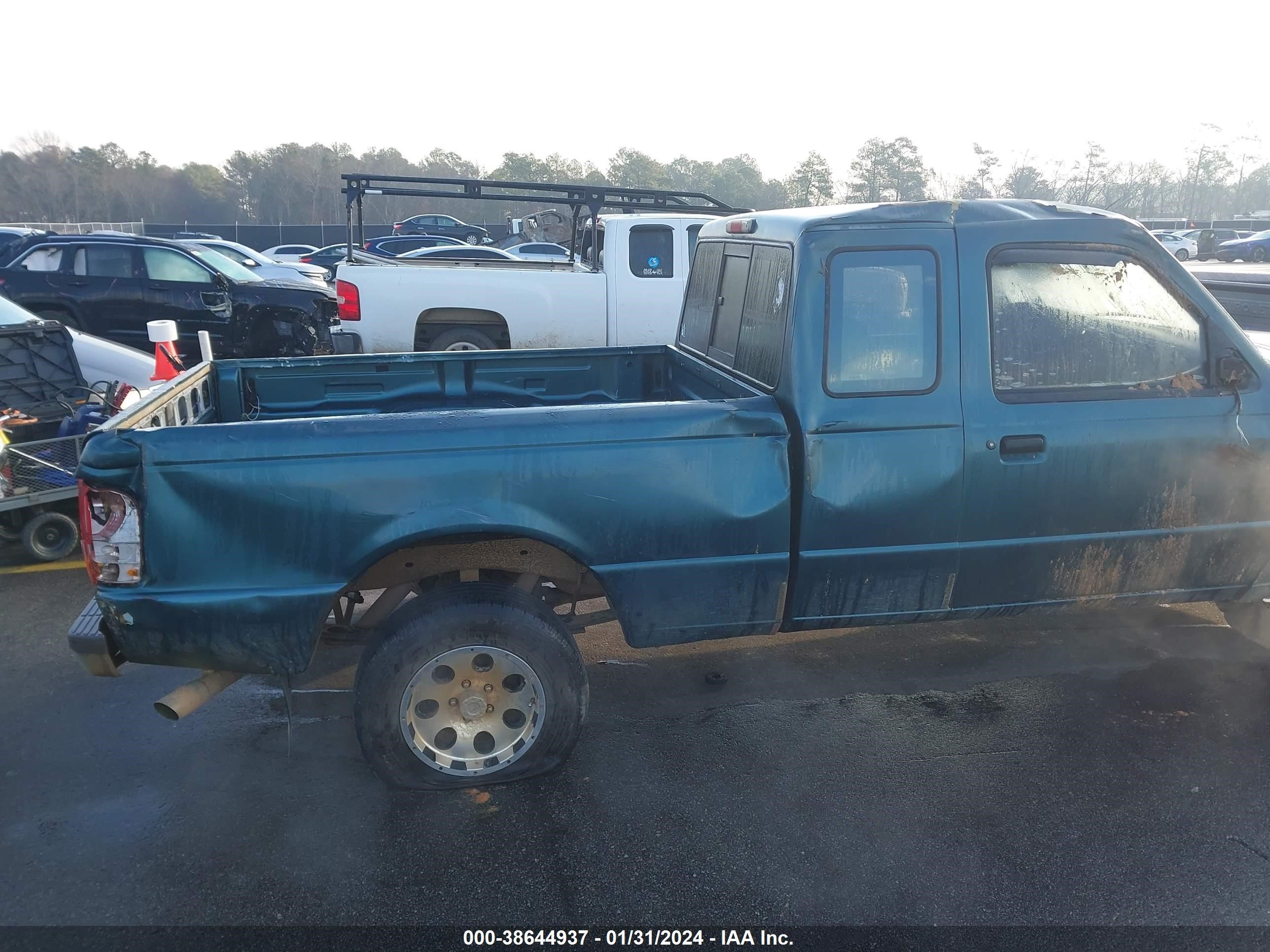 Photo 5 VIN: 1FTCR14X3VTA11340 - FORD RANGER 