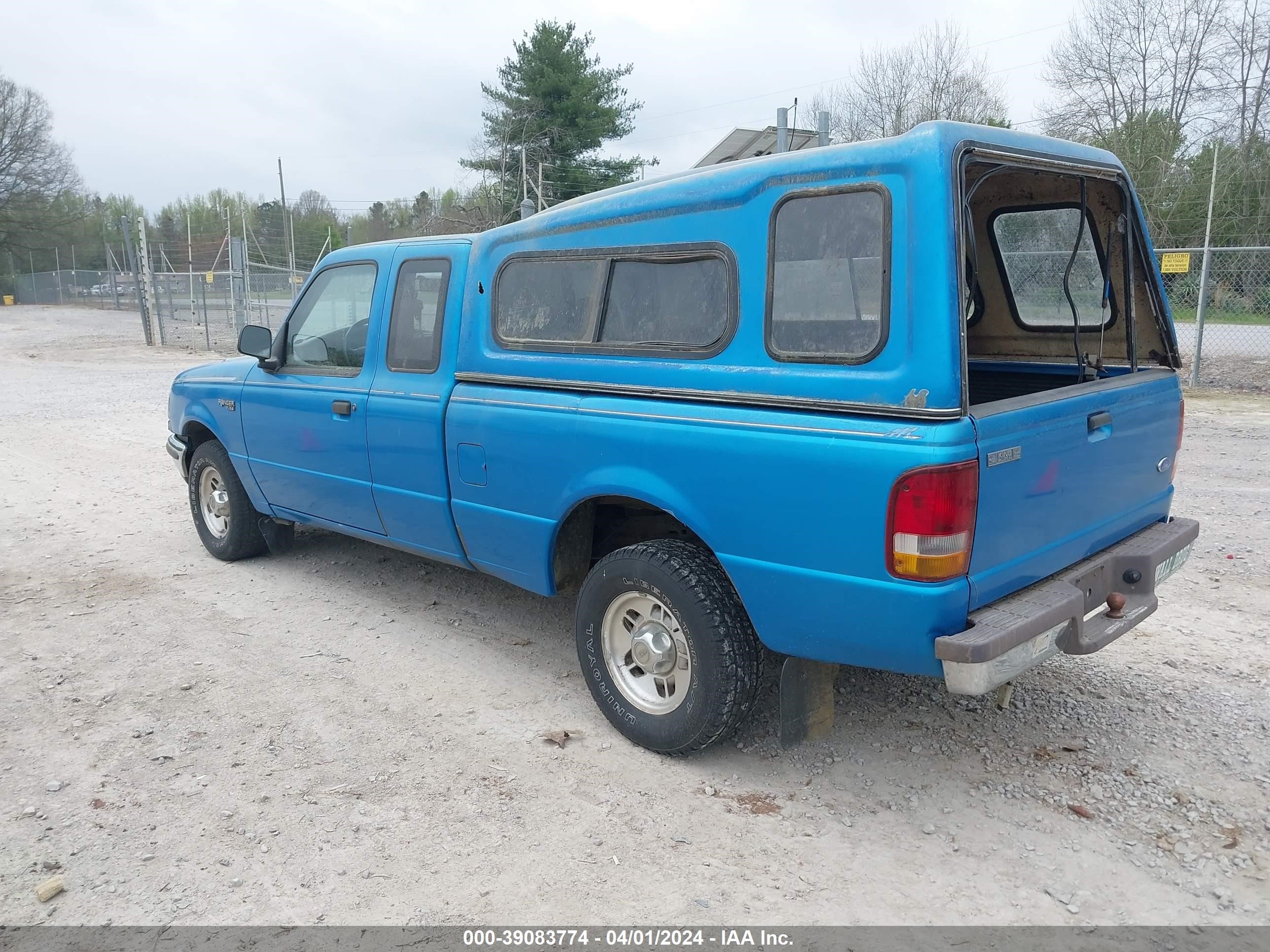 Photo 2 VIN: 1FTCR14X4STA51969 - FORD RANGER 