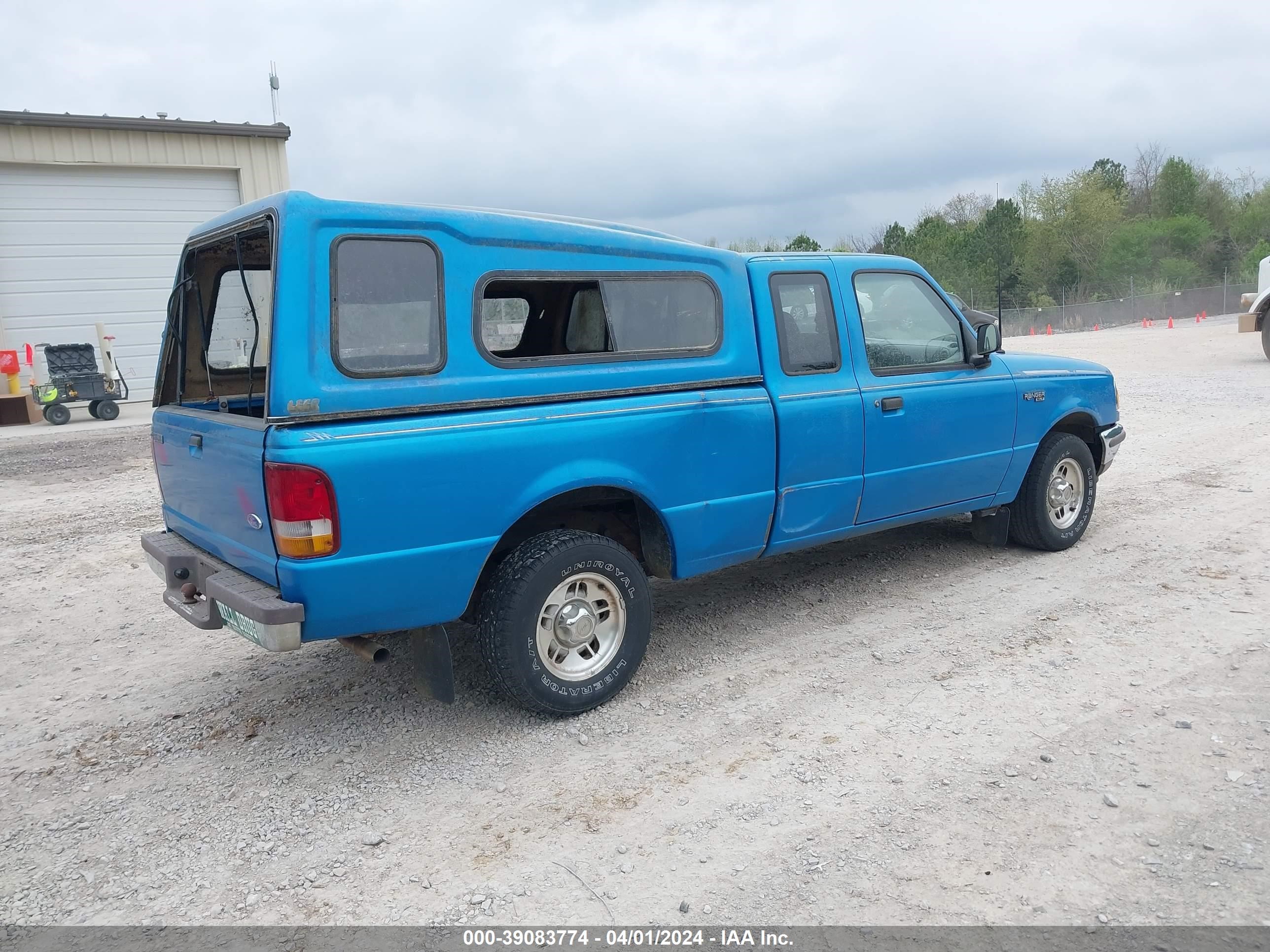 Photo 3 VIN: 1FTCR14X4STA51969 - FORD RANGER 