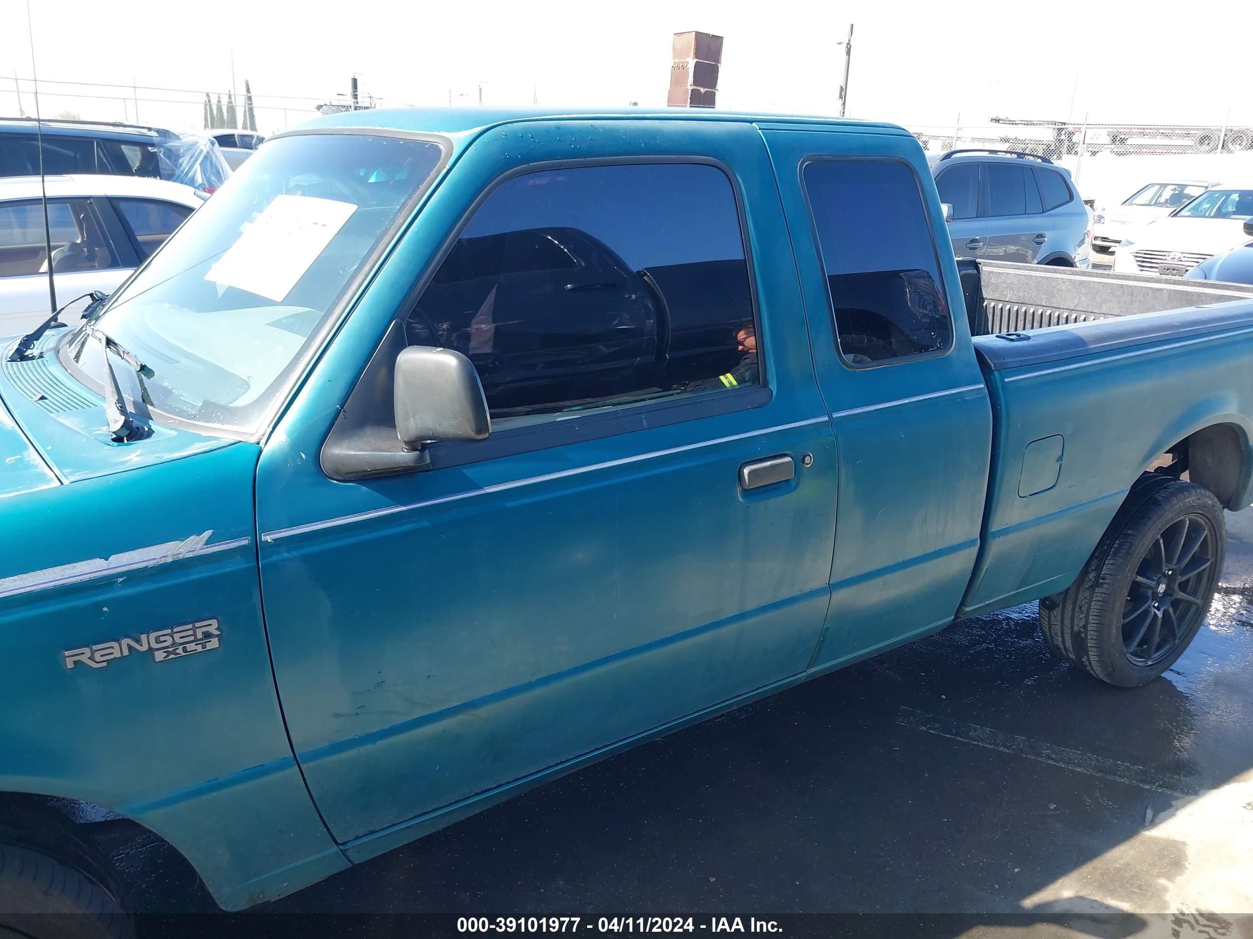 Photo 13 VIN: 1FTCR14X9SPA79355 - FORD RANGER 