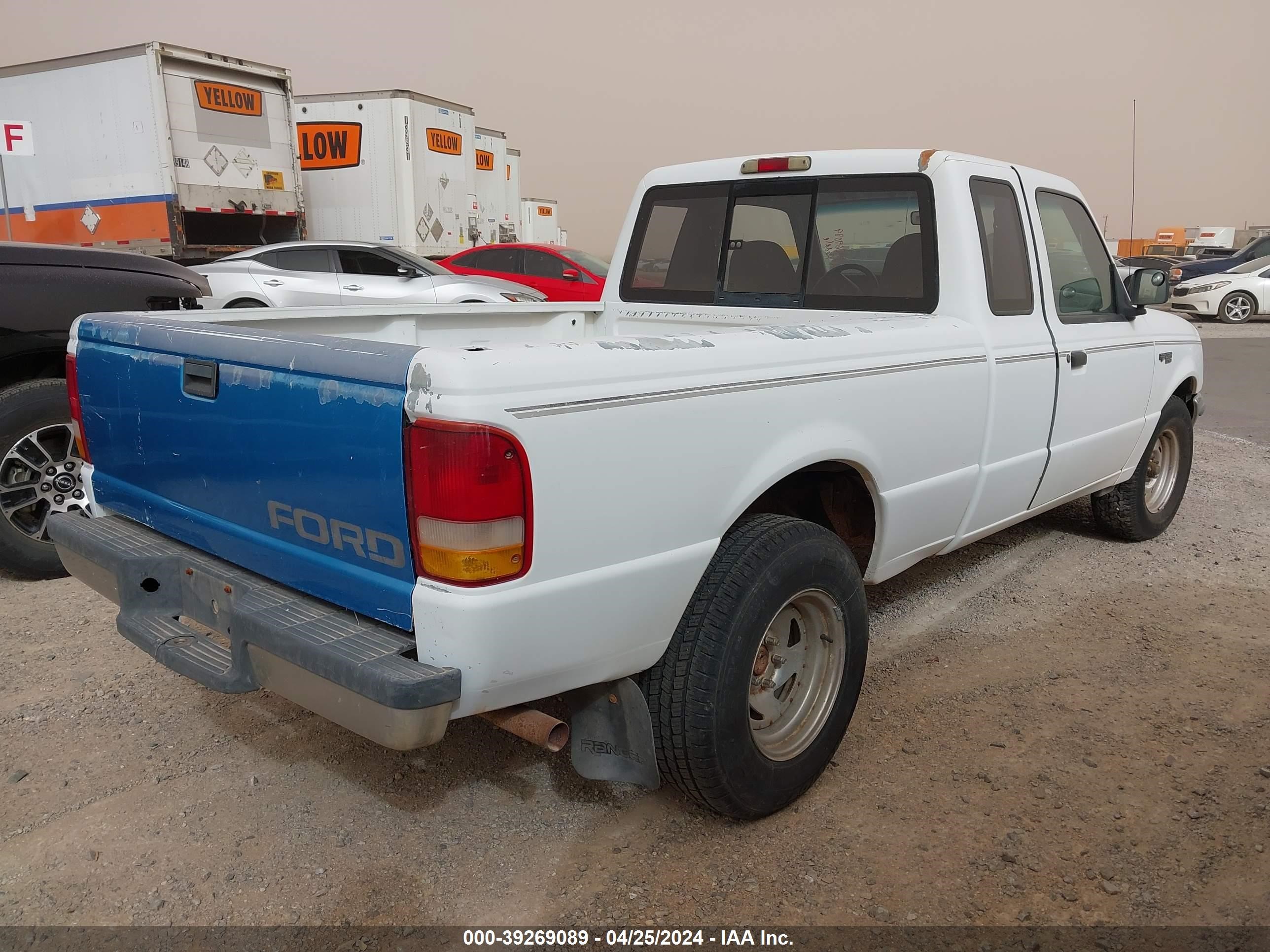 Photo 3 VIN: 1FTCR14XXPPB01533 - FORD RANGER 