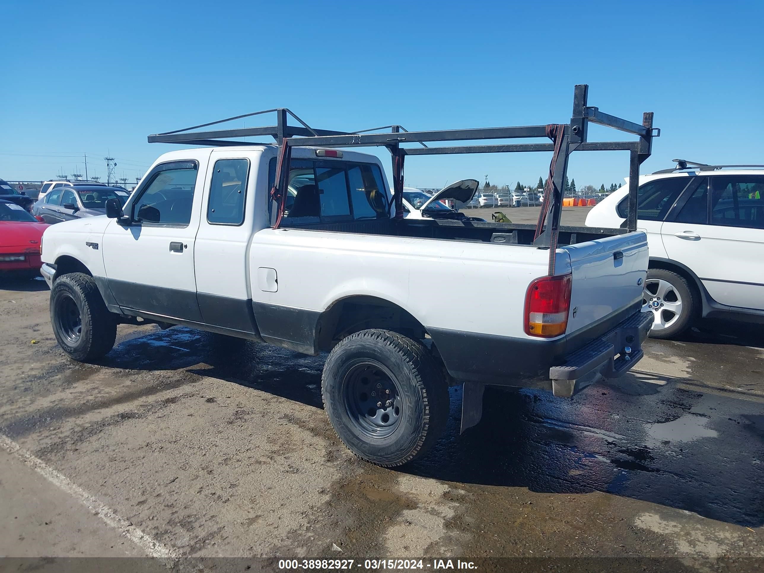 Photo 2 VIN: 1FTCR14XXVPA31478 - FORD RANGER 