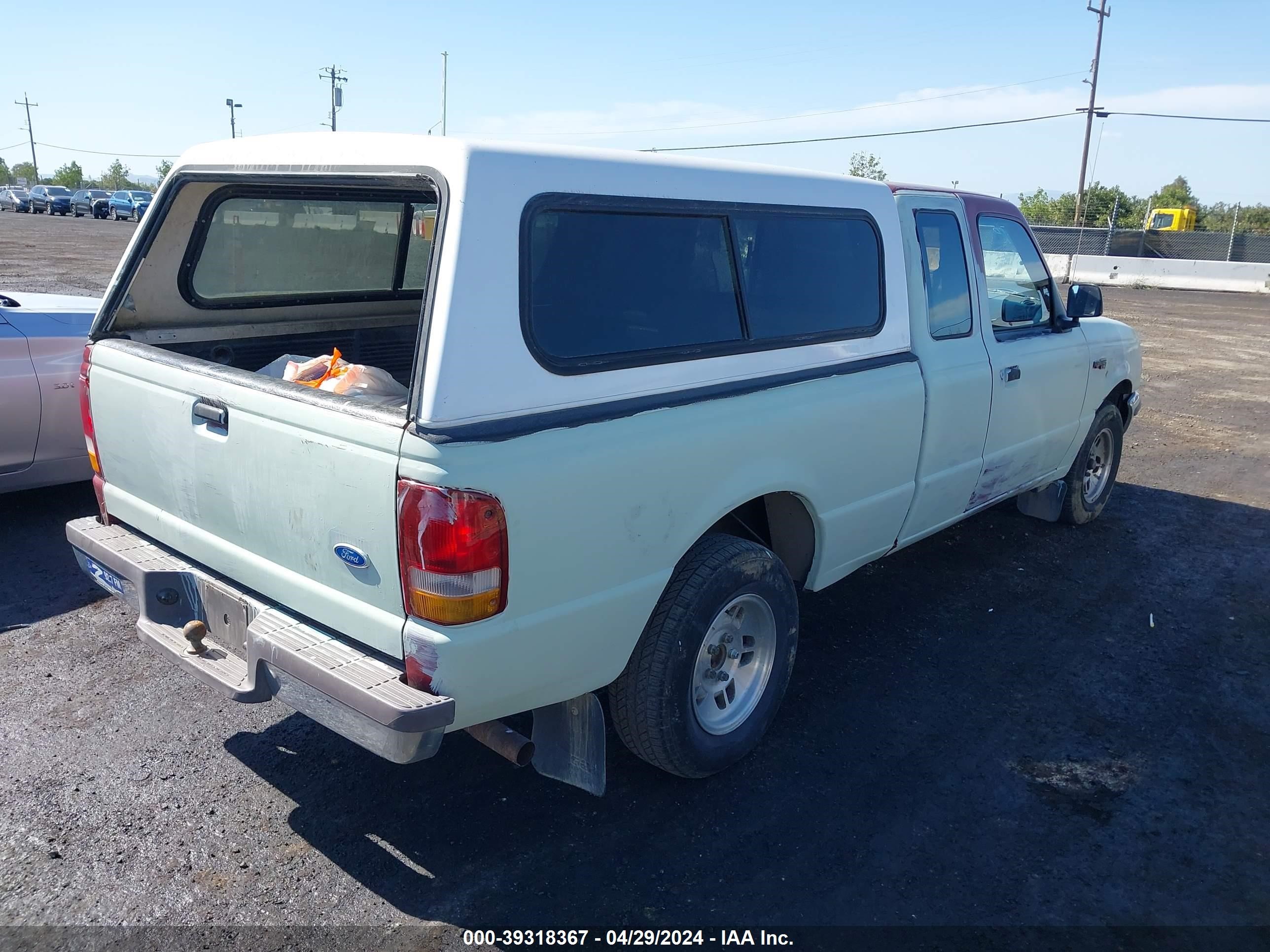 Photo 3 VIN: 1FTCR14XXVPA83306 - FORD RANGER 