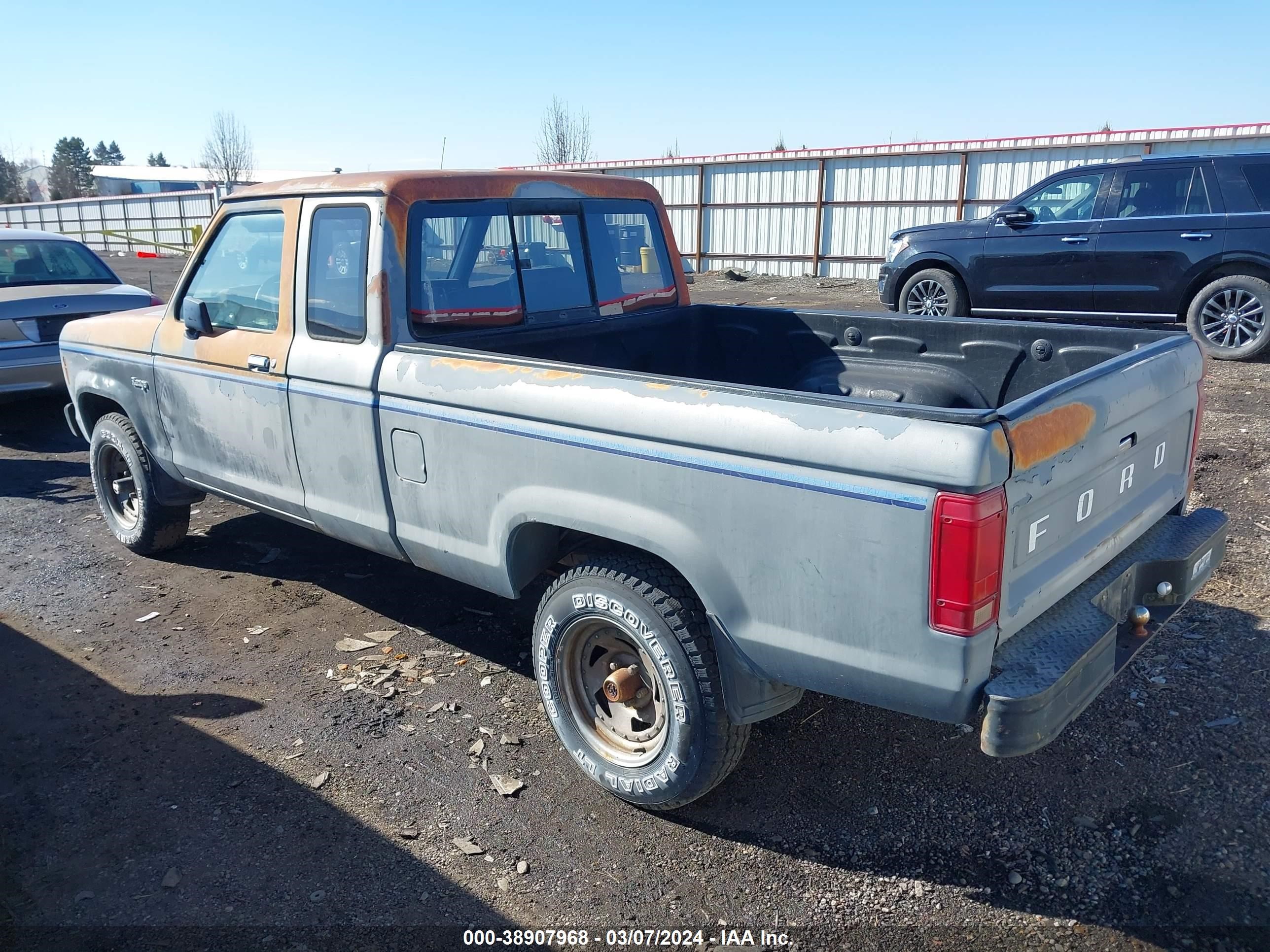 Photo 2 VIN: 1FTCR15A8GPA56814 - FORD RANGER 