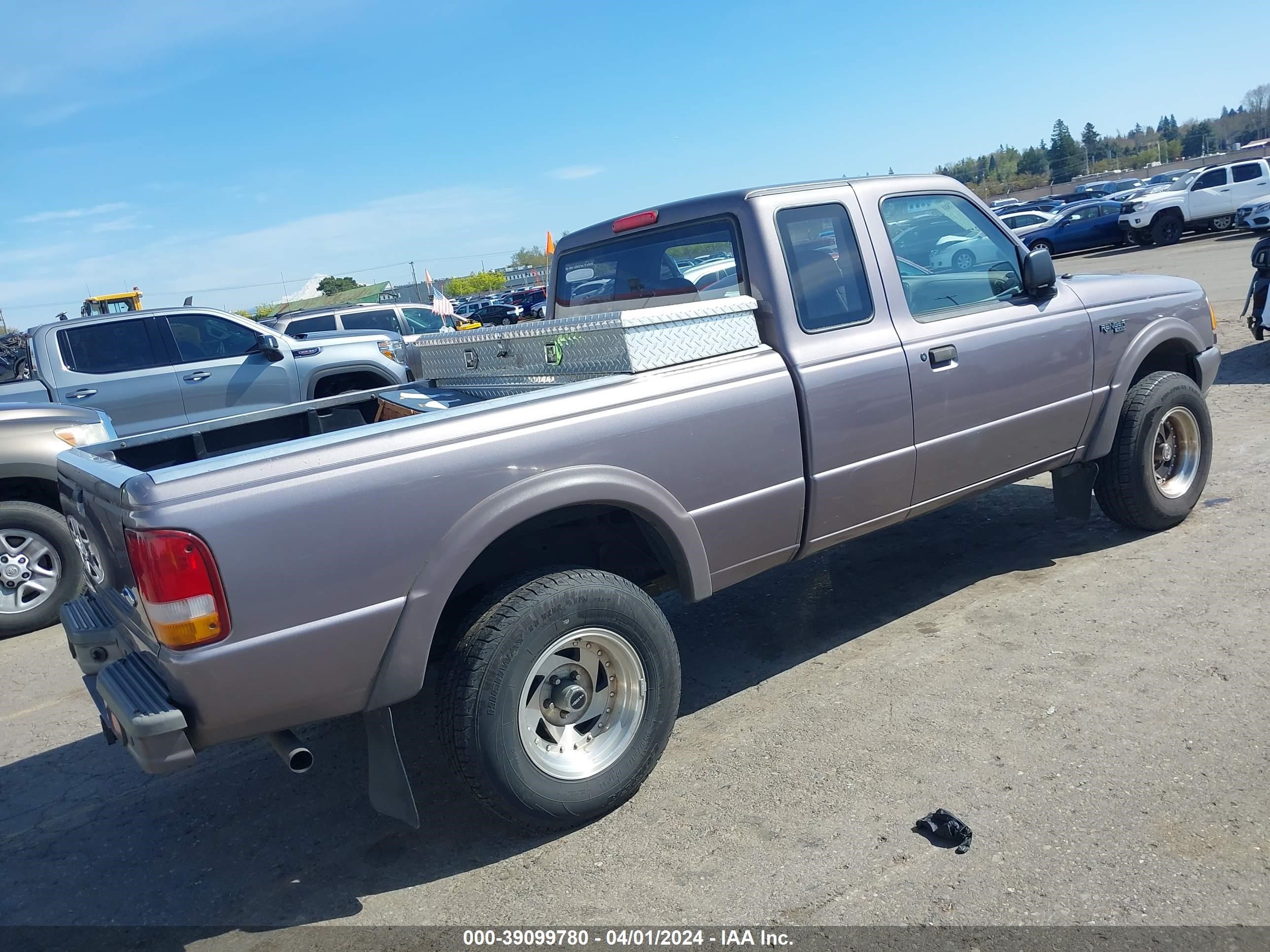 Photo 3 VIN: 1FTCR15U2VPA70585 - FORD RANGER 