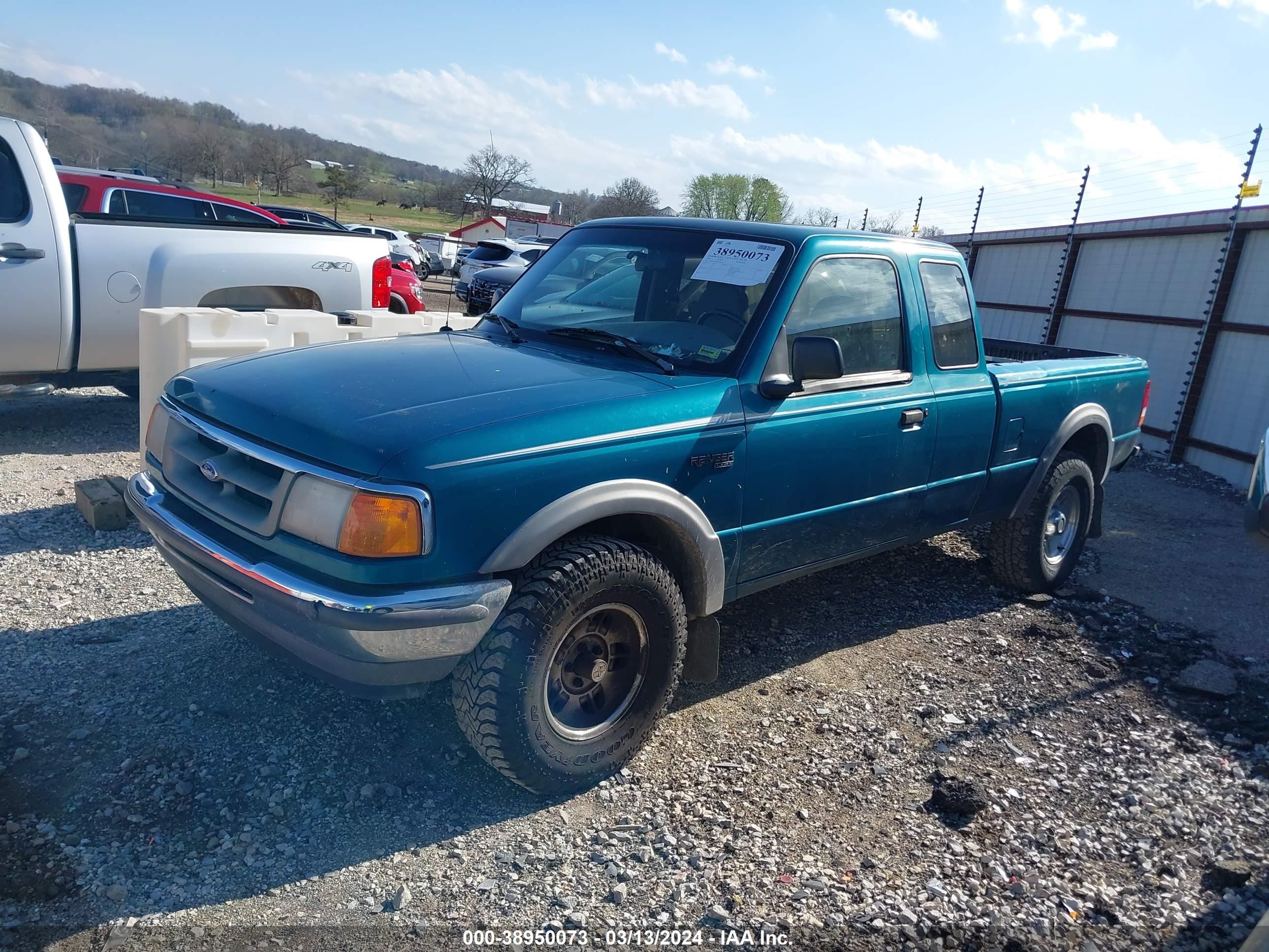 Photo 1 VIN: 1FTCR15X8TPA06817 - FORD RANGER 