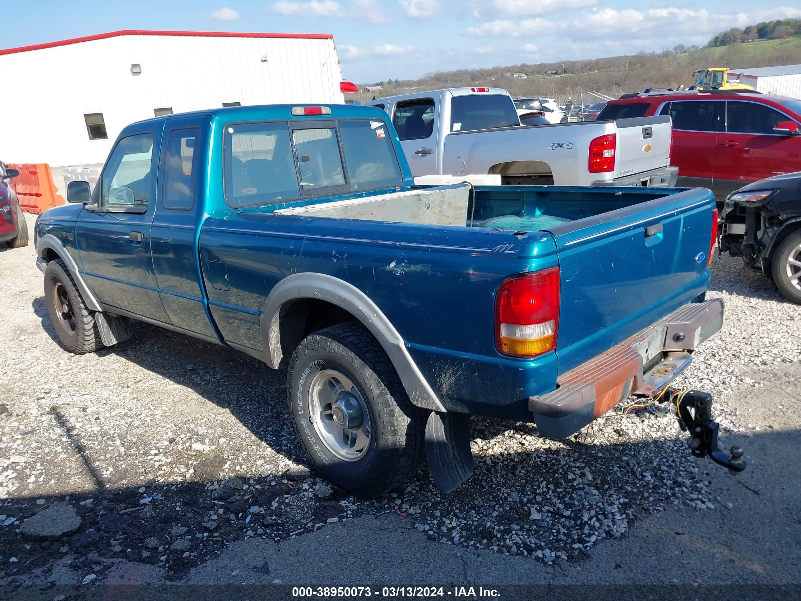 Photo 2 VIN: 1FTCR15X8TPA06817 - FORD RANGER 