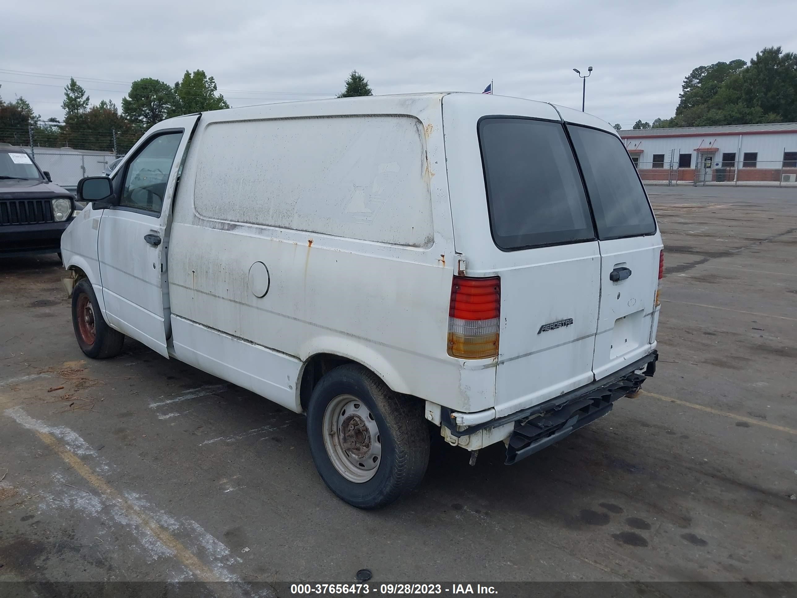 Photo 2 VIN: 1FTDA14U3PZA22310 - FORD AEROSTAR 