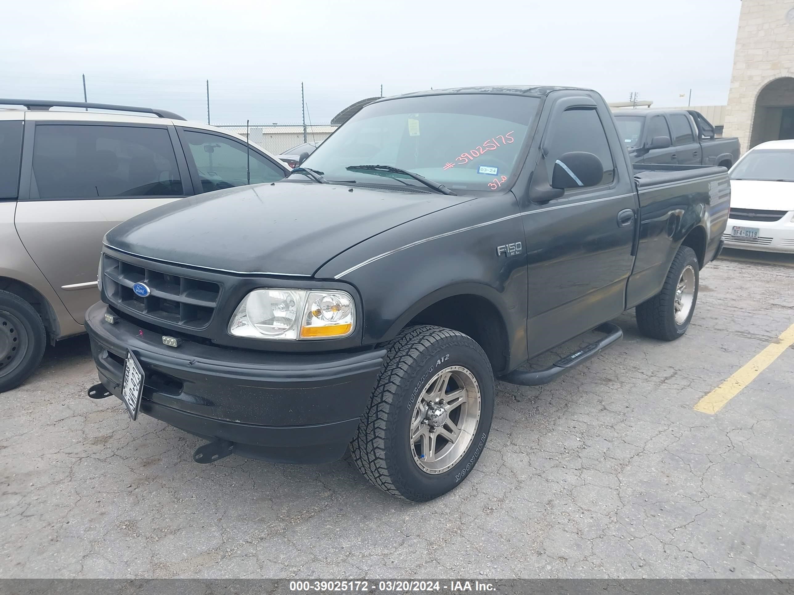 Photo 1 VIN: 1FTDF1726VKC38248 - FORD F-150 