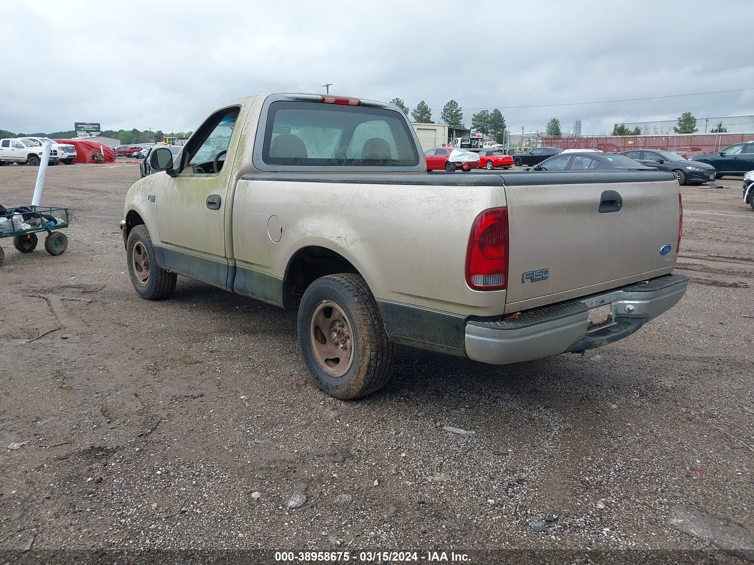 Photo 2 VIN: 1FTDF1726VNC97640 - FORD F-150 