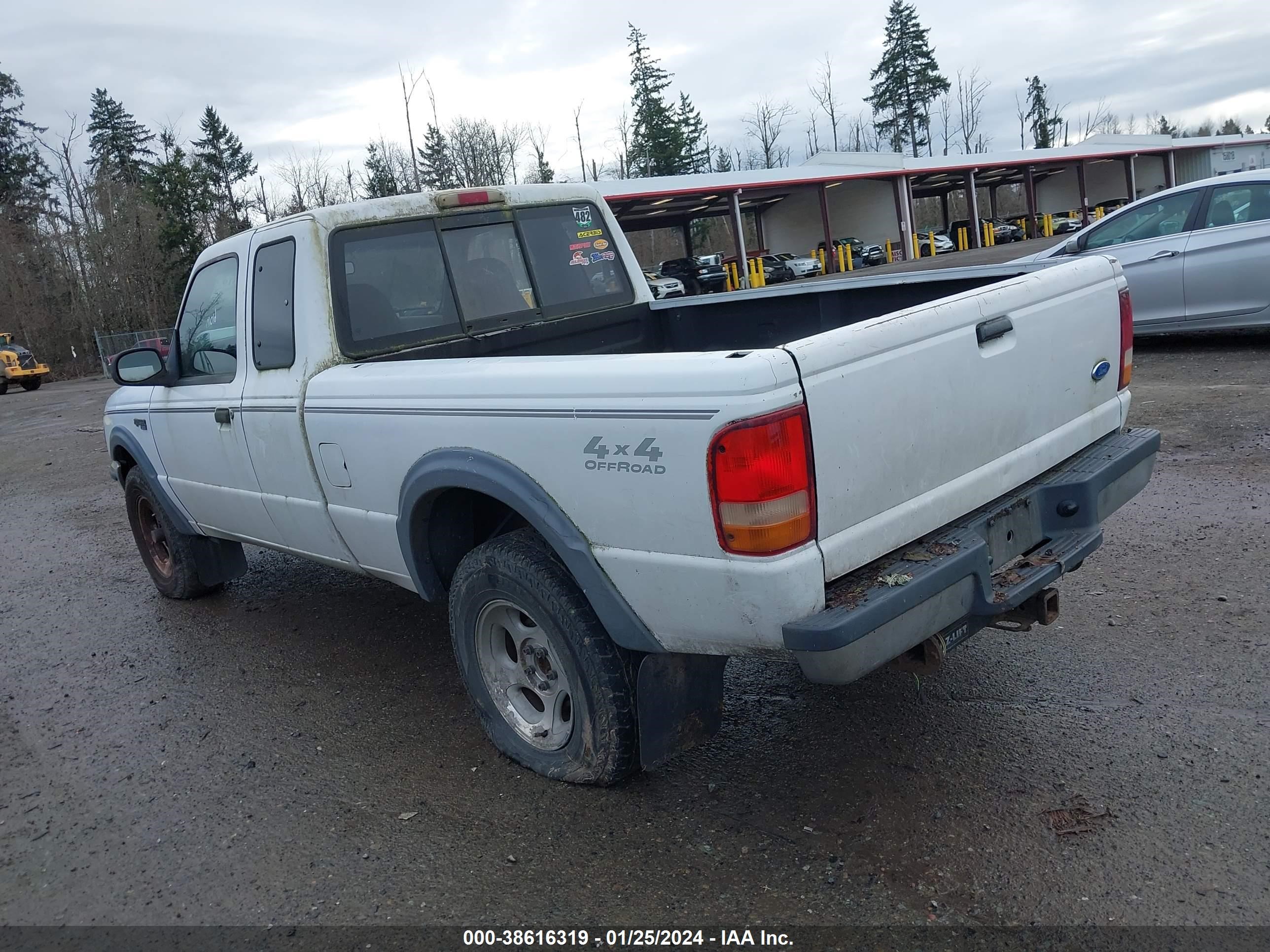 Photo 2 VIN: 1FTDR15X2RPA62605 - FORD RANGER 