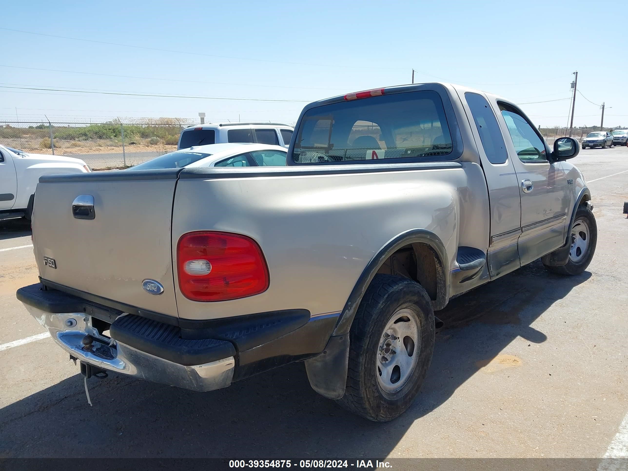 Photo 3 VIN: 1FTDX0760VKD66463 - FORD F-150 