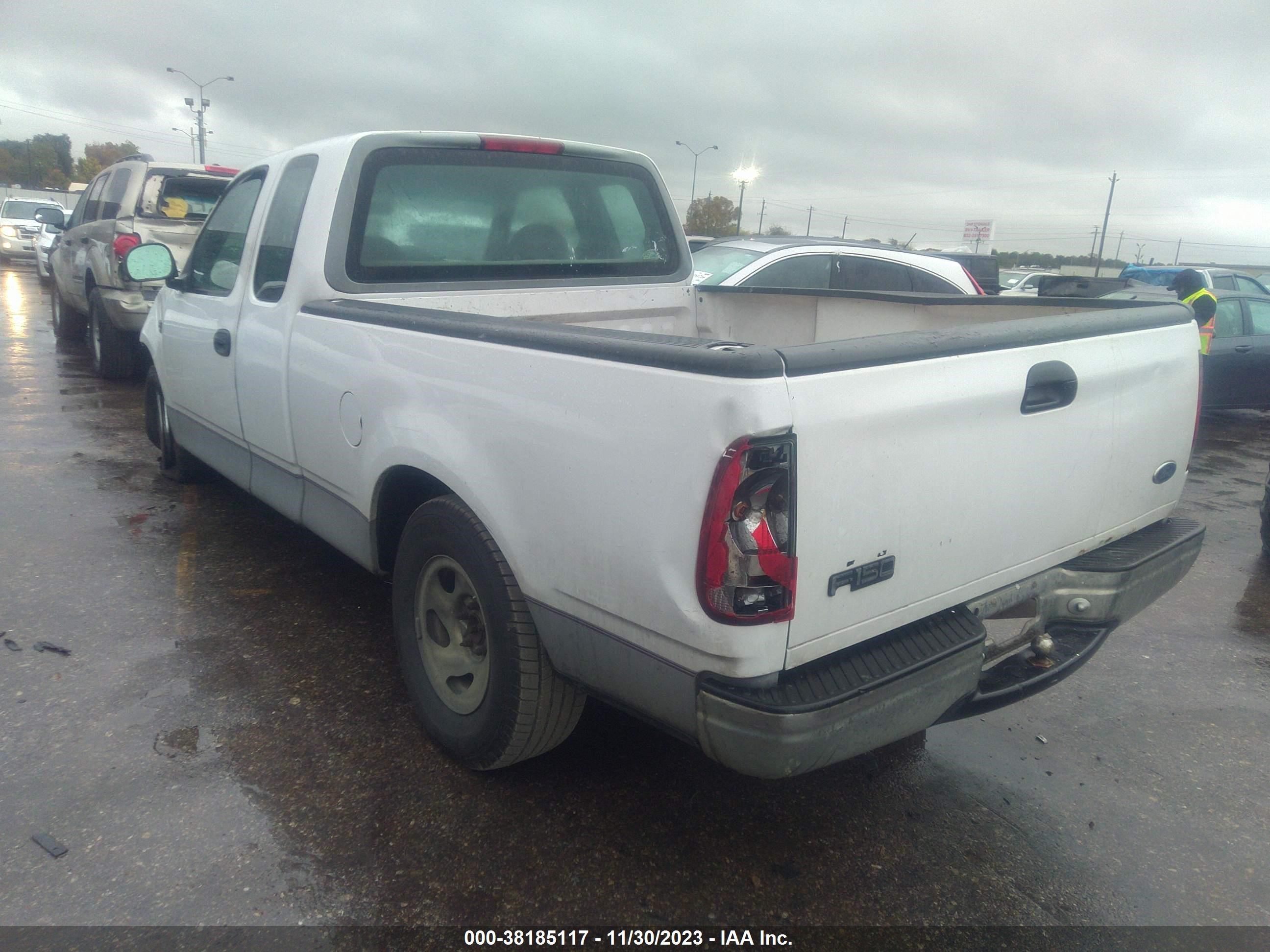 Photo 2 VIN: 1FTDX1722WNA11829 - FORD F-150 