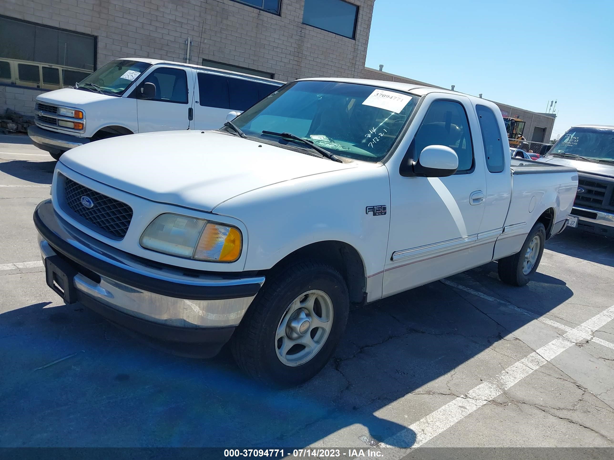 Photo 1 VIN: 1FTDX1768VKC86530 - FORD F-150 