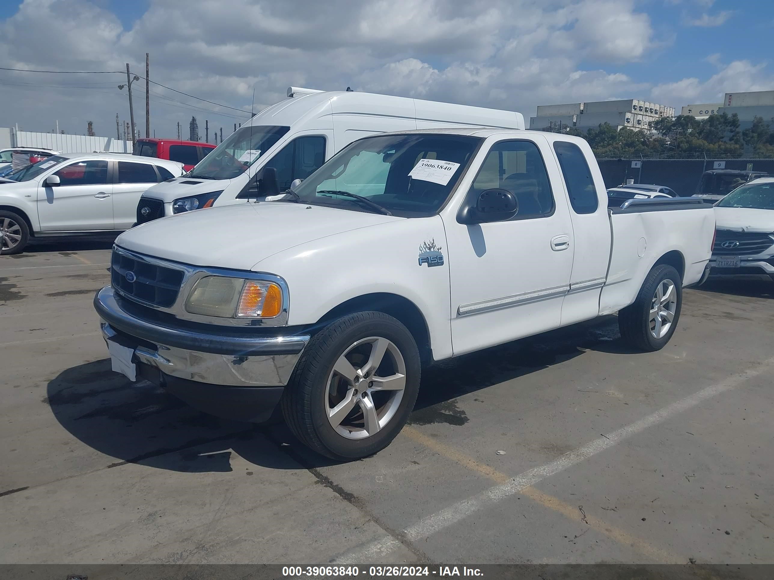 Photo 1 VIN: 1FTDX1769VKC87704 - FORD F-150 