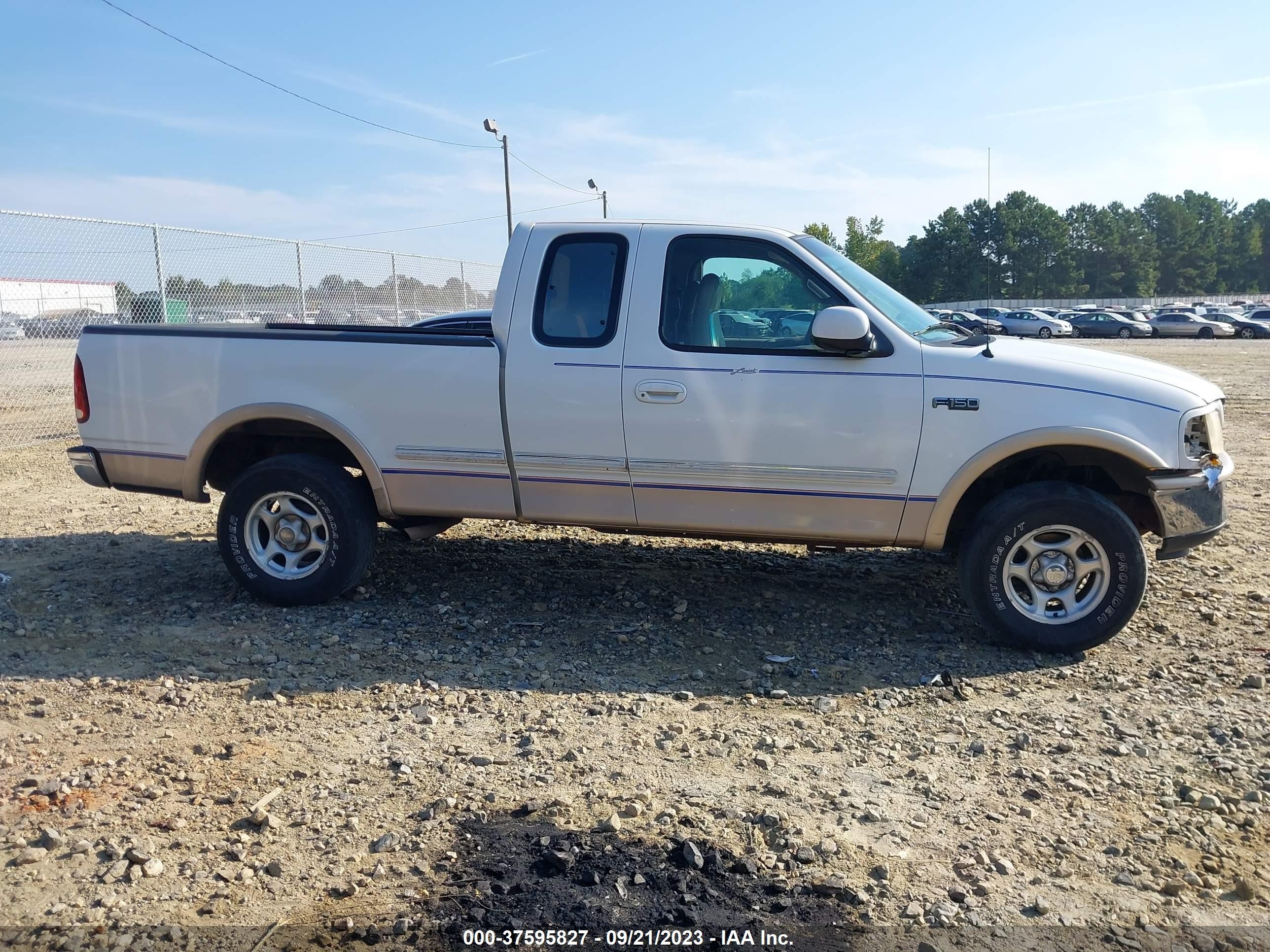 Photo 12 VIN: 1FTDX18W1VNC74331 - FORD F-150 