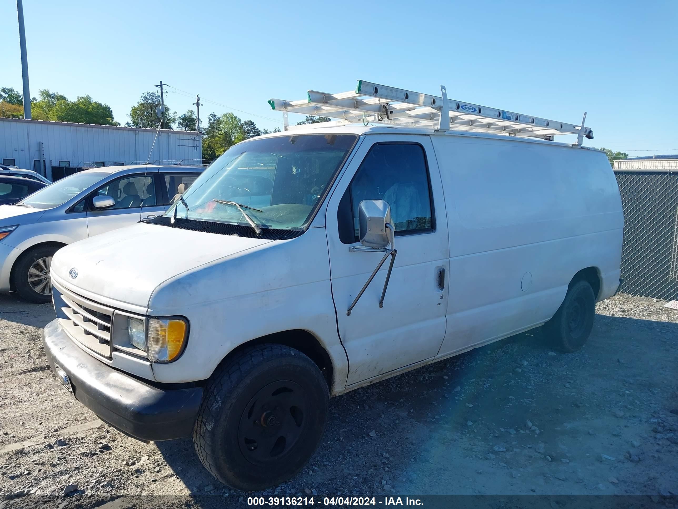 Photo 1 VIN: 1FTEE14N3SHC24029 - FORD ECONOLINE 