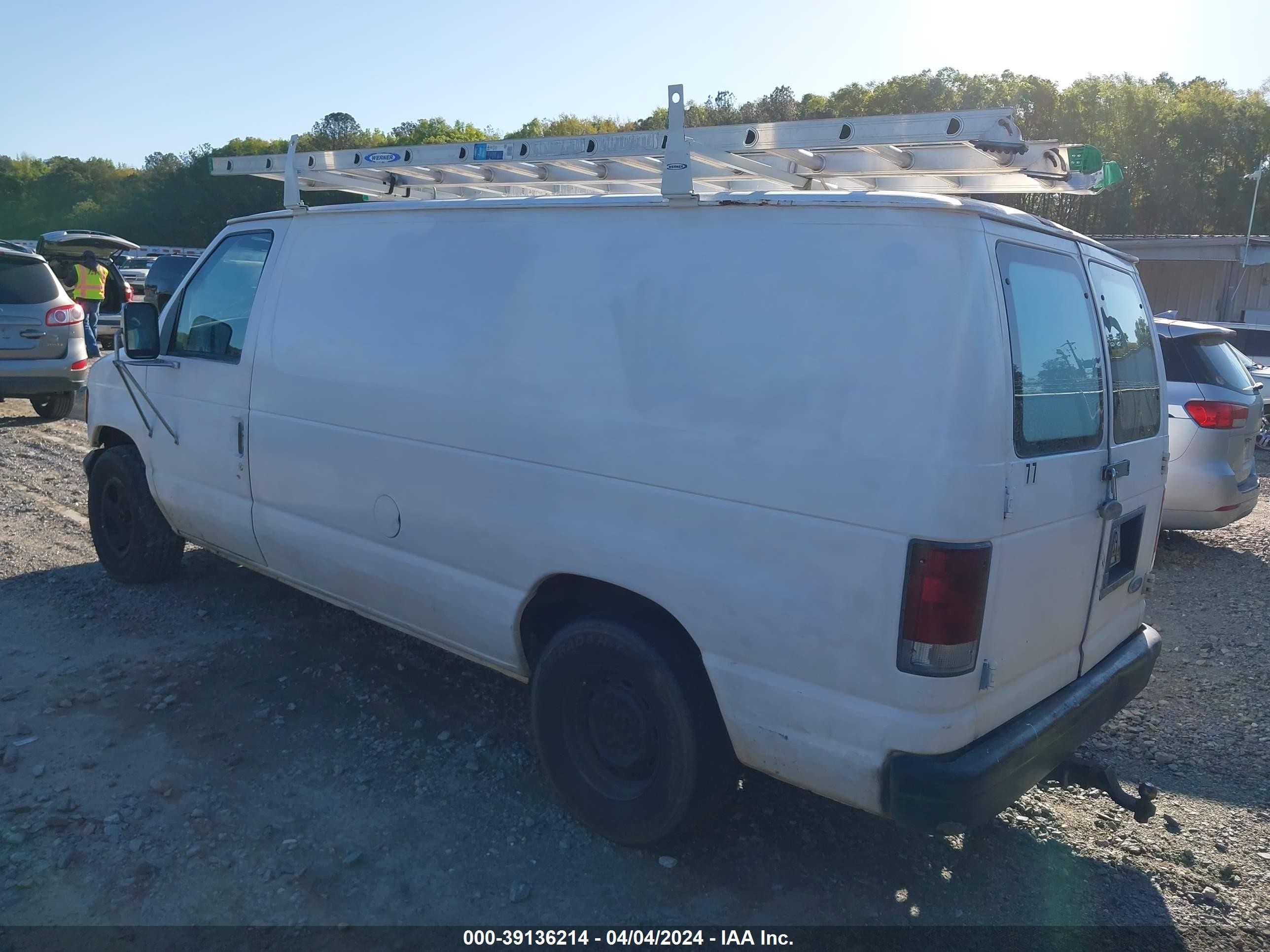 Photo 2 VIN: 1FTEE14N3SHC24029 - FORD ECONOLINE 