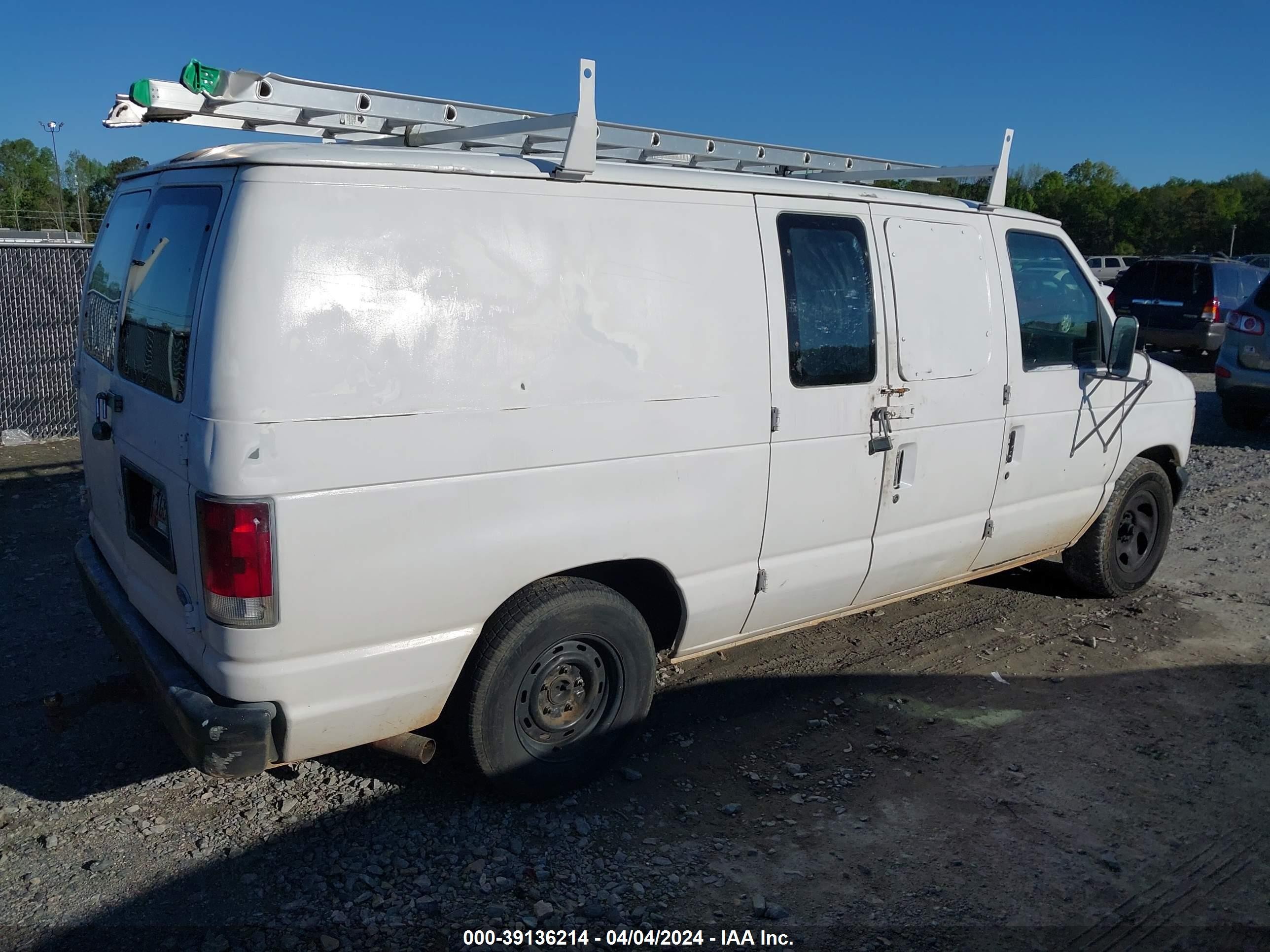 Photo 3 VIN: 1FTEE14N3SHC24029 - FORD ECONOLINE 