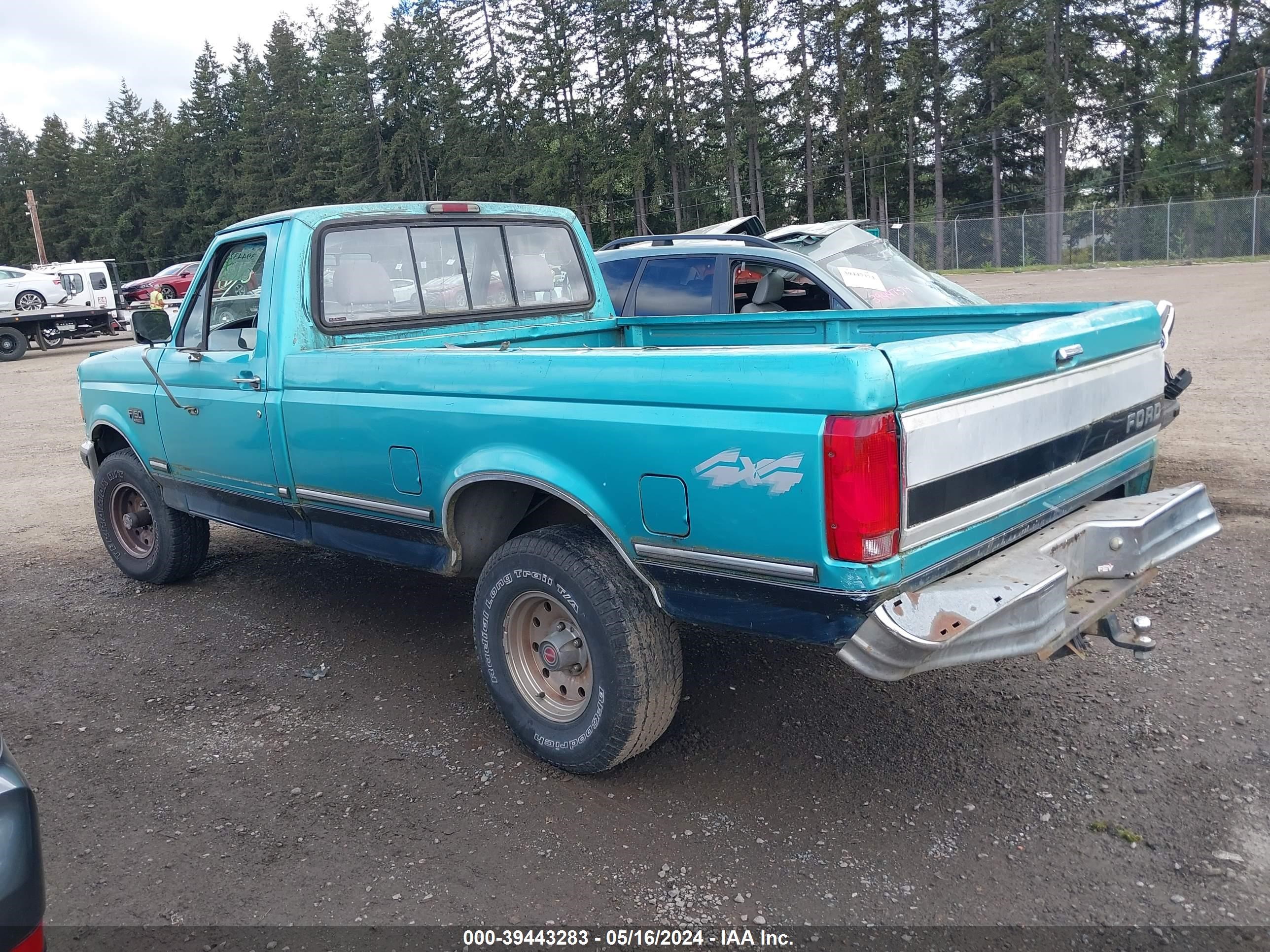 Photo 2 VIN: 1FTEF14HXRLB04727 - FORD F-150 