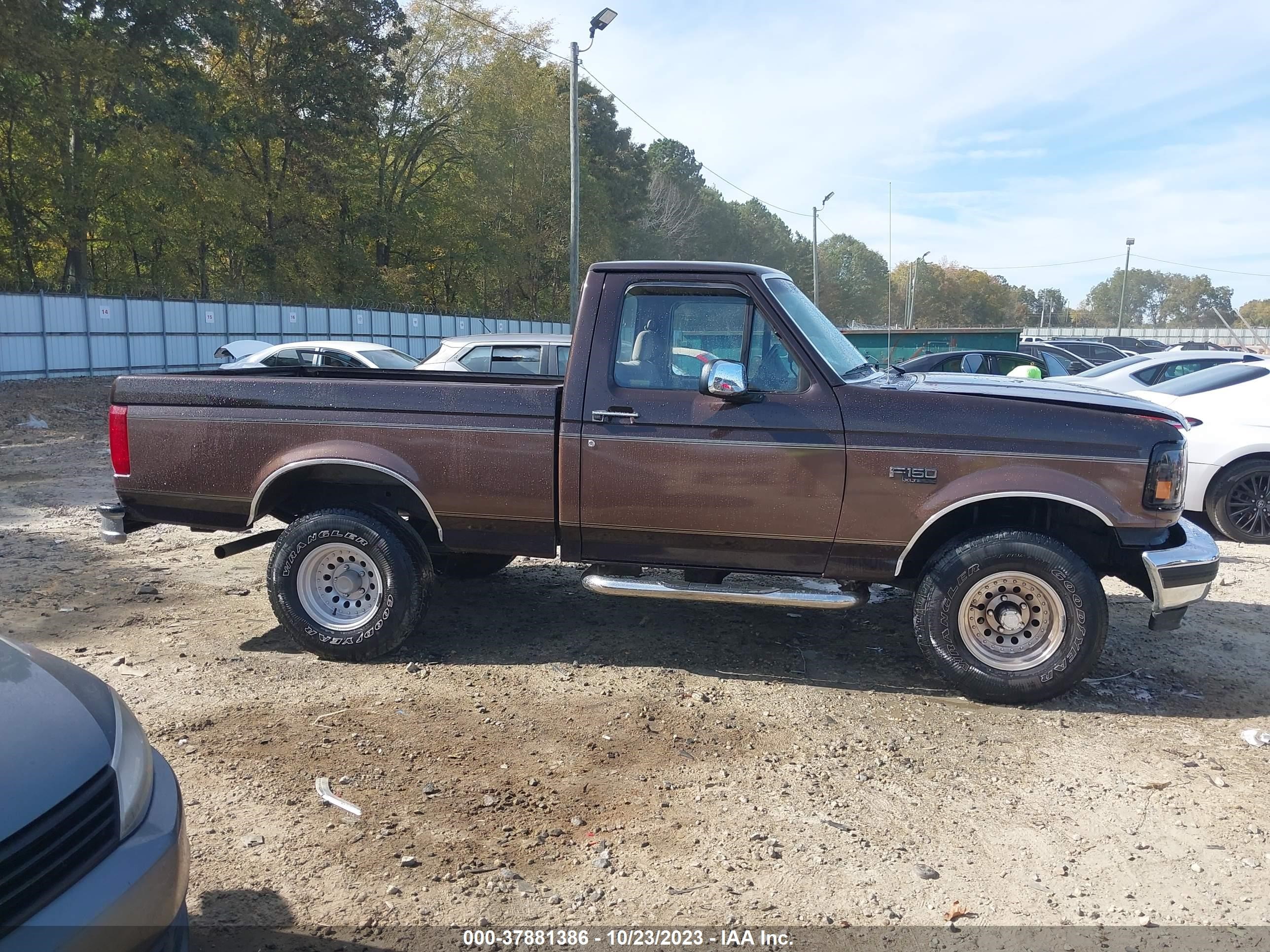 Photo 13 VIN: 1FTEF14N5PNB17585 - FORD F-150 