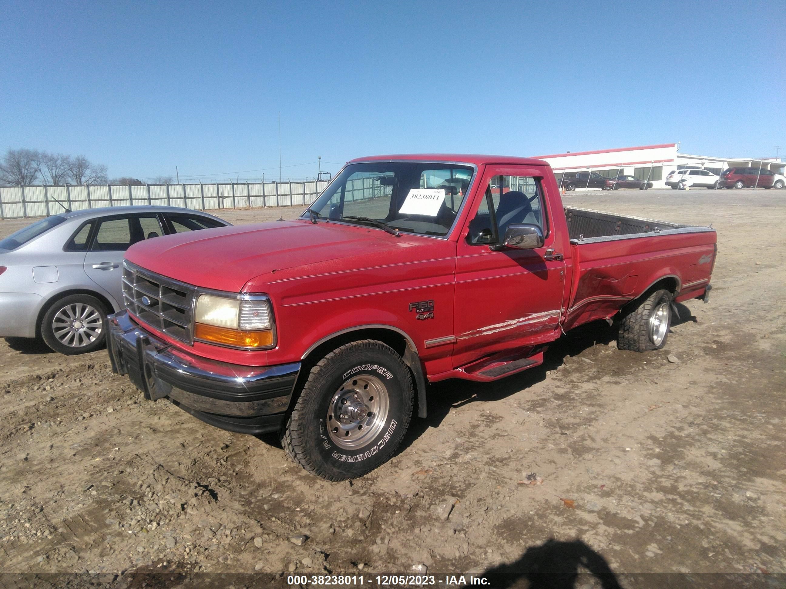 Photo 1 VIN: 1FTEF14N5SNB71588 - FORD F-150 