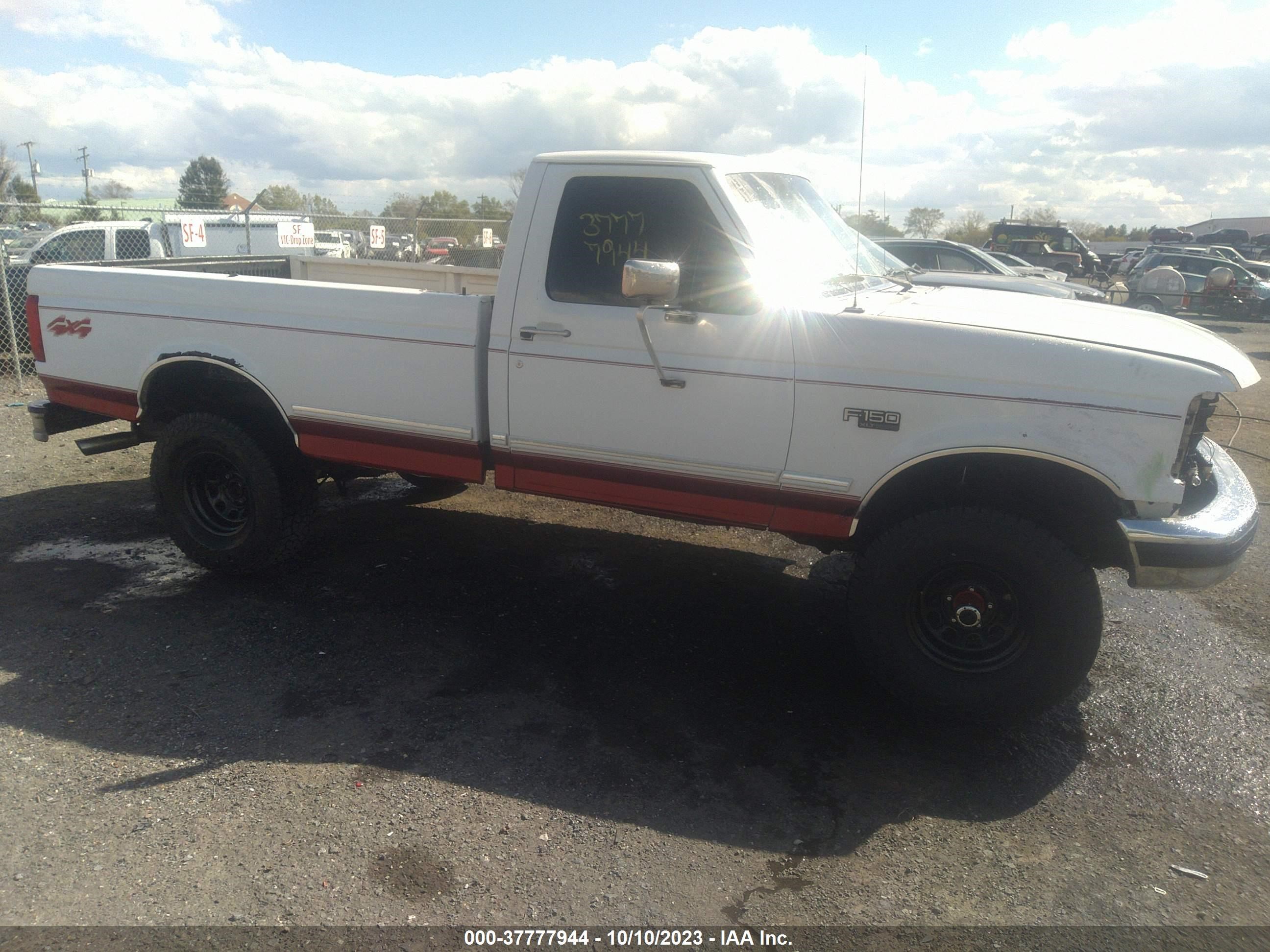 Photo 12 VIN: 1FTEF14N6TLC12047 - FORD F-150 