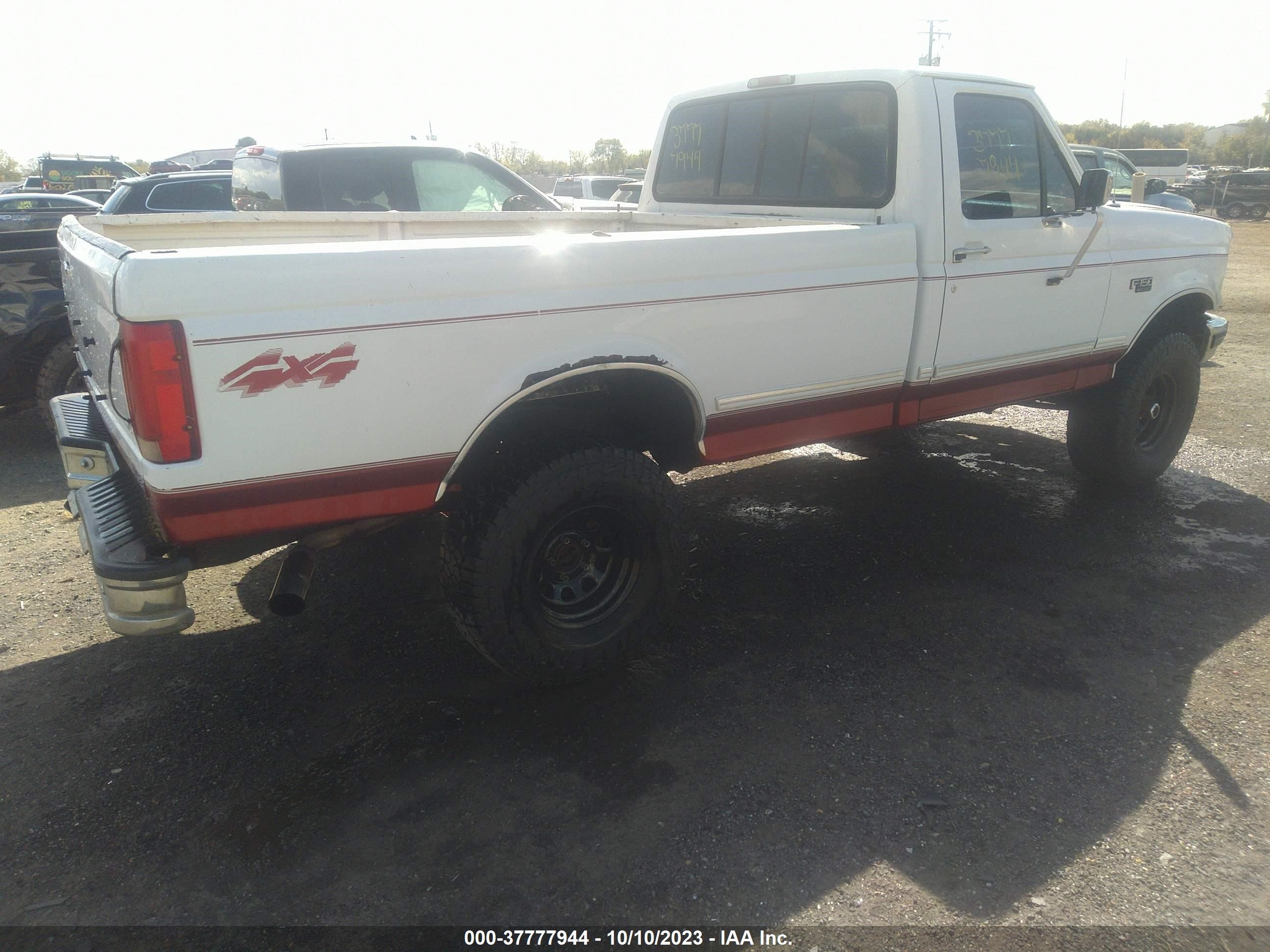 Photo 3 VIN: 1FTEF14N6TLC12047 - FORD F-150 