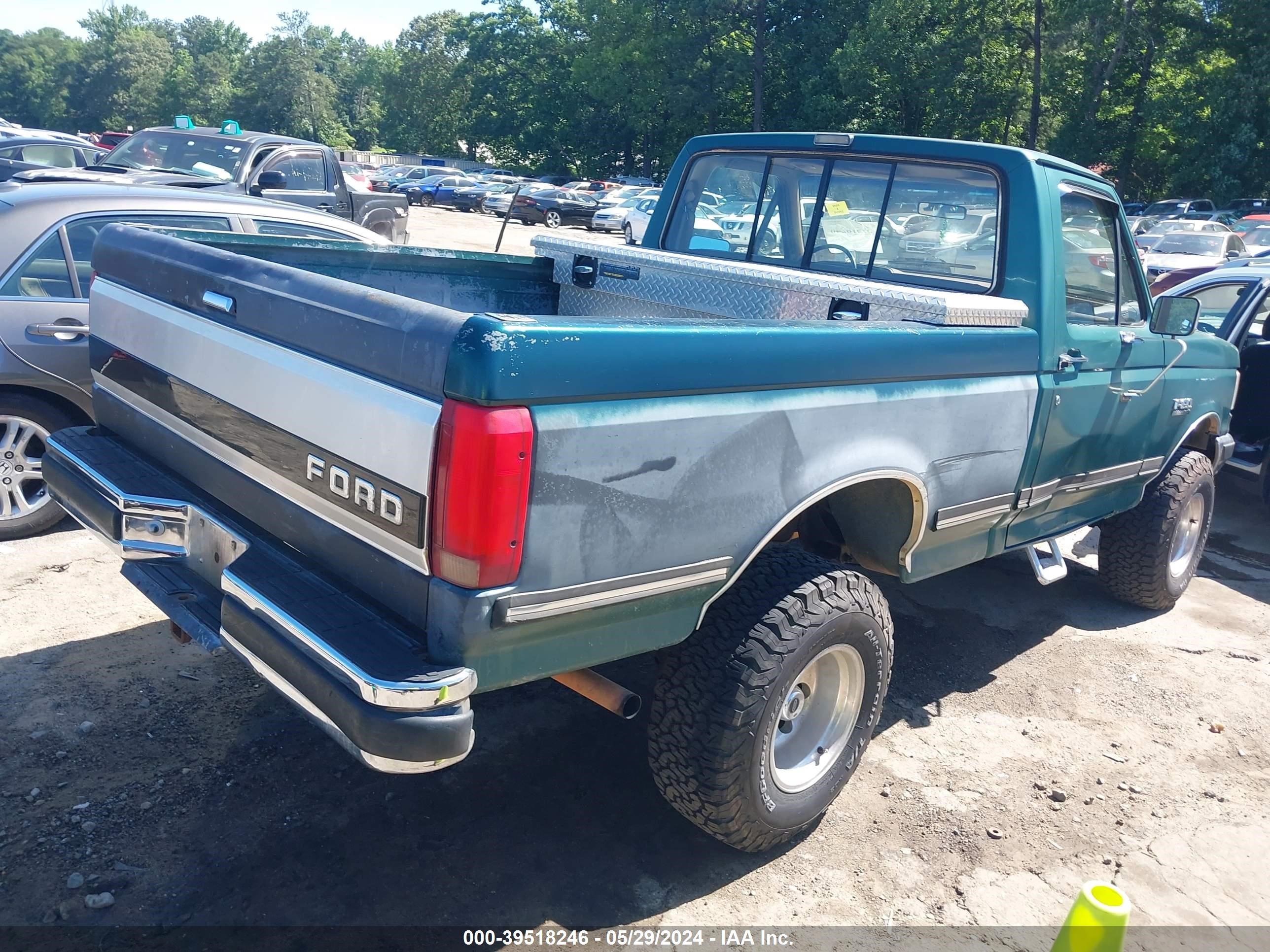 Photo 3 VIN: 1FTEF14N8KNA77740 - FORD F-150 