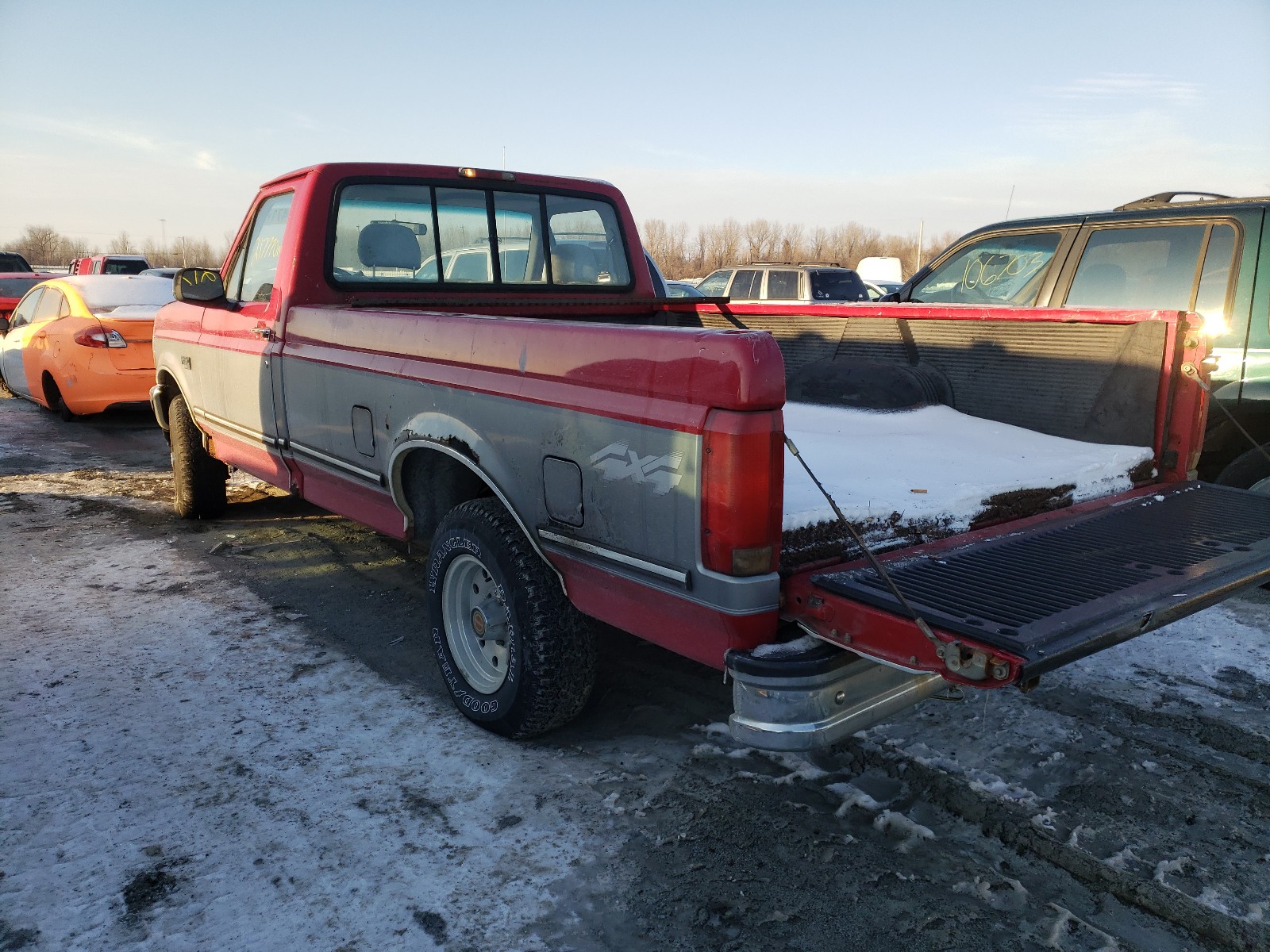 Photo 2 VIN: 1FTEF14Y1RLA84495 - FORD F150 