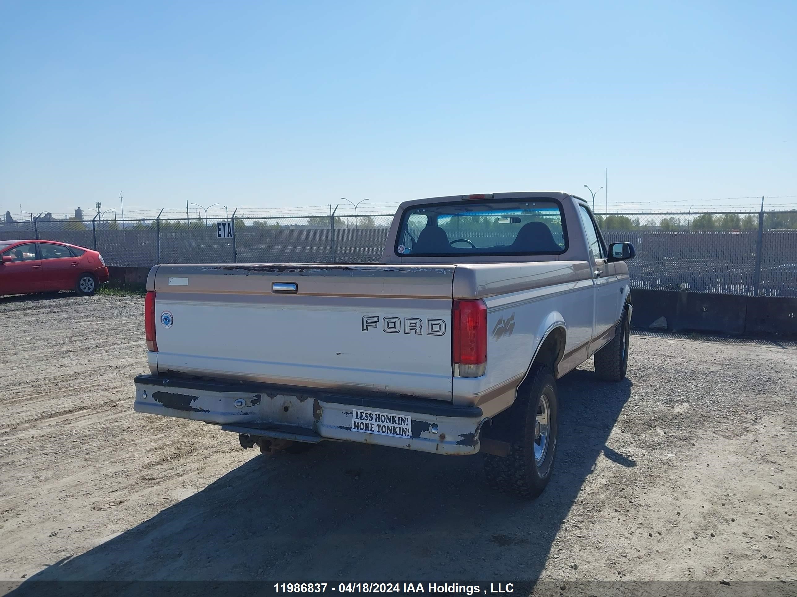 Photo 3 VIN: 1FTEF14Y9TLA95994 - FORD F-150 