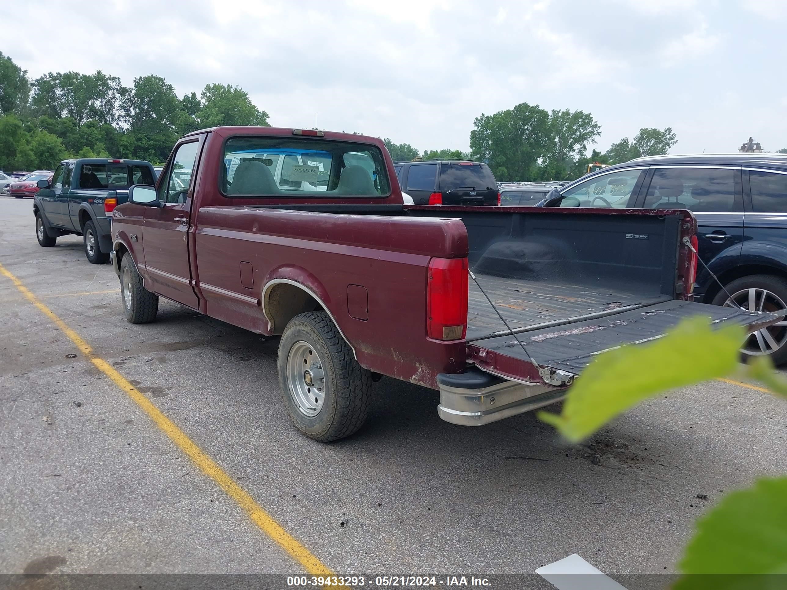 Photo 2 VIN: 1FTEF15N0TLA11372 - FORD F-150 