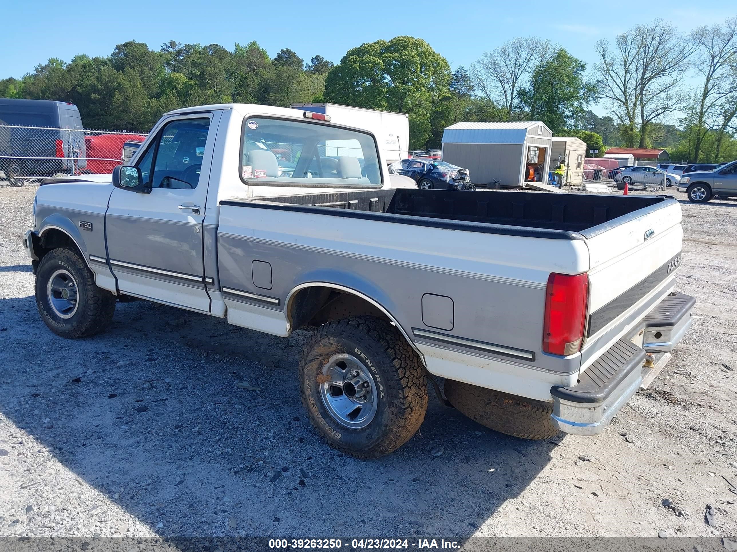 Photo 2 VIN: 1FTEF15N2SNB26476 - FORD F-150 