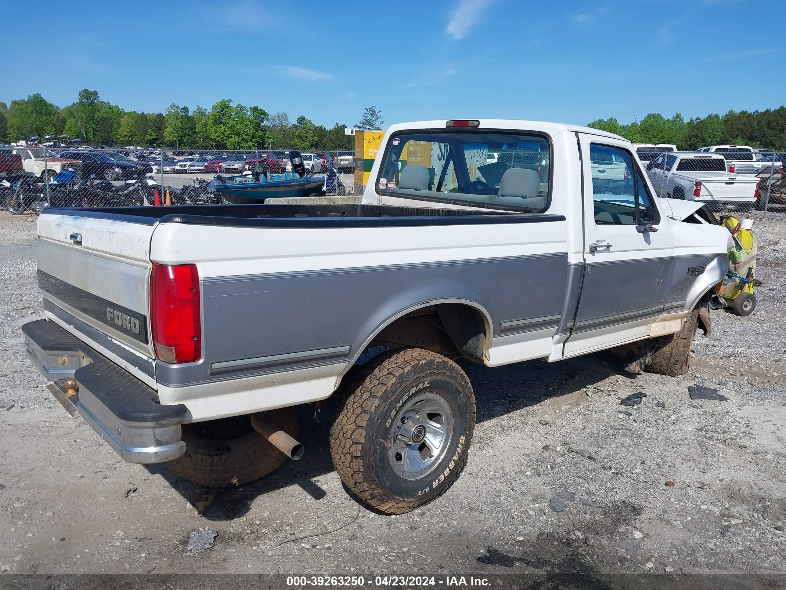 Photo 3 VIN: 1FTEF15N2SNB26476 - FORD F-150 