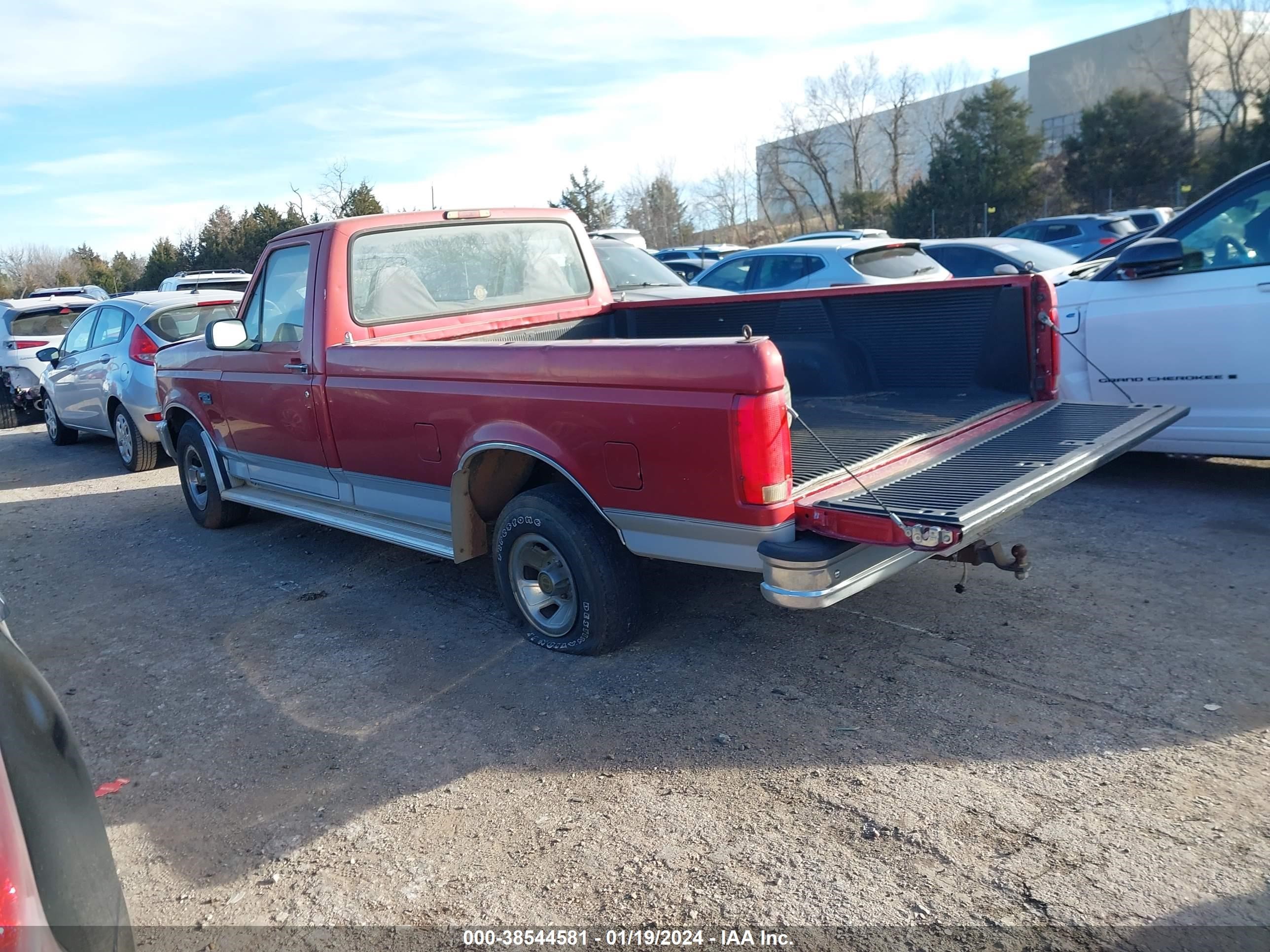 Photo 2 VIN: 1FTEF15N3TLA47315 - FORD F-150 