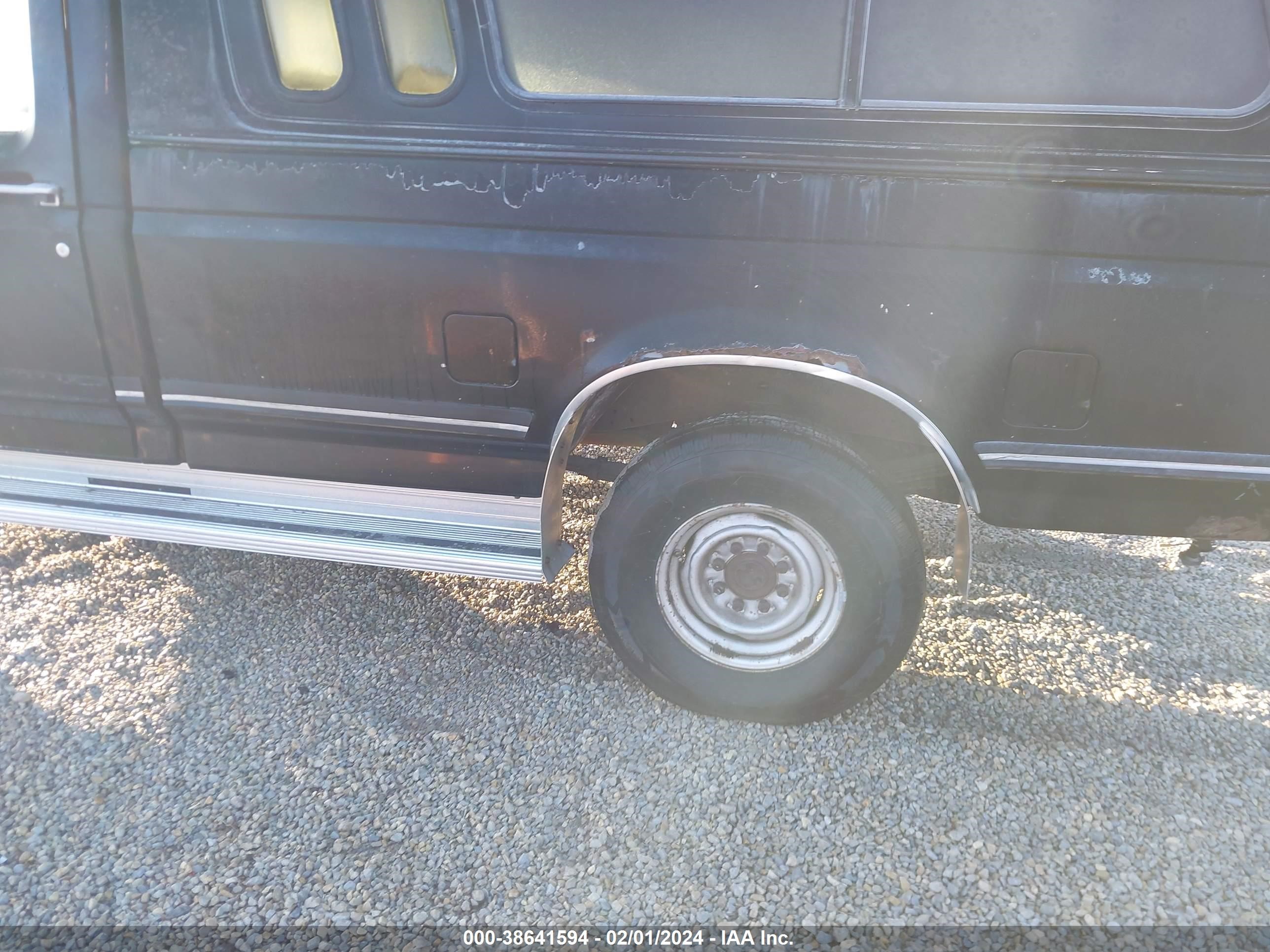 Photo 5 VIN: 1FTEF26H2JNB80163 - FORD F250 