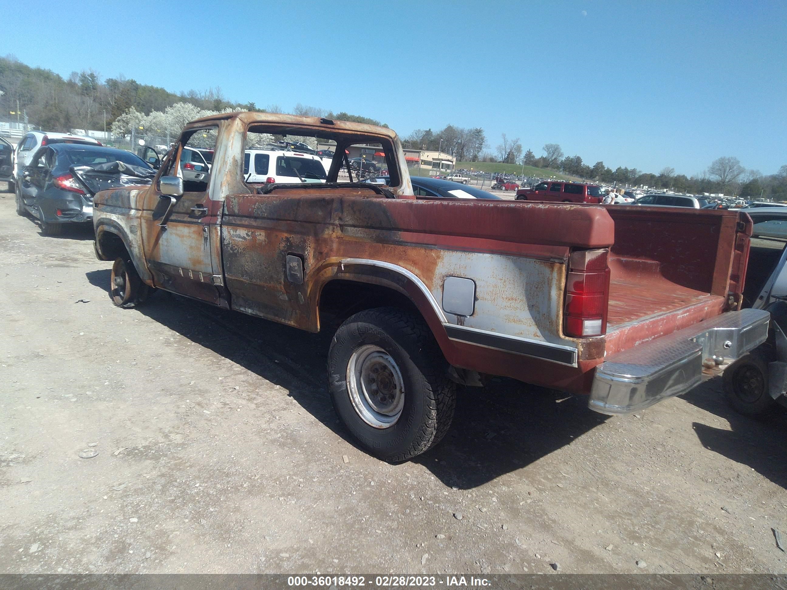 Photo 2 VIN: 1FTEF26N7GNB55824 - FORD F250 