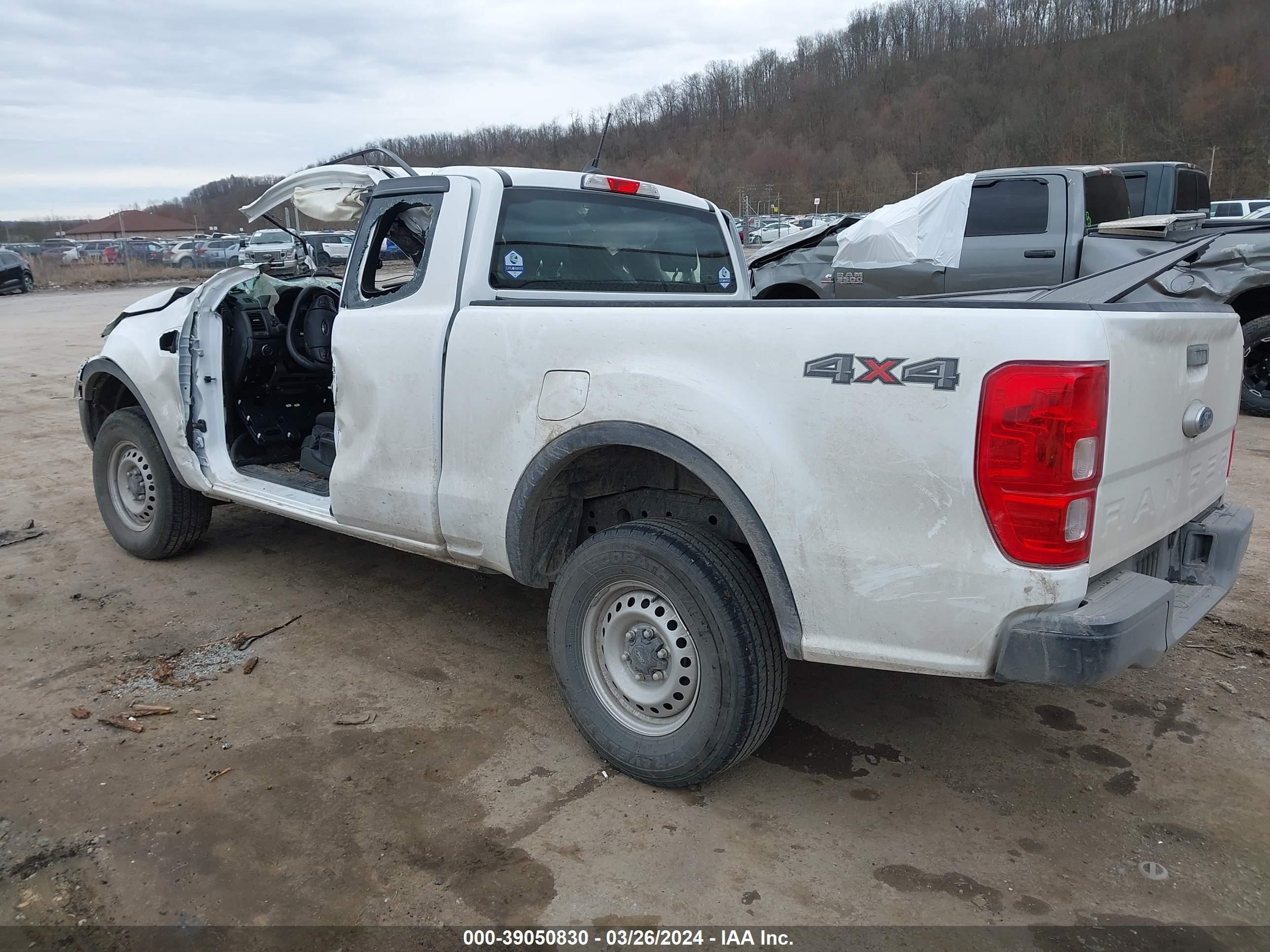 Photo 2 VIN: 1FTER1FH0NLD52628 - FORD RANGER 