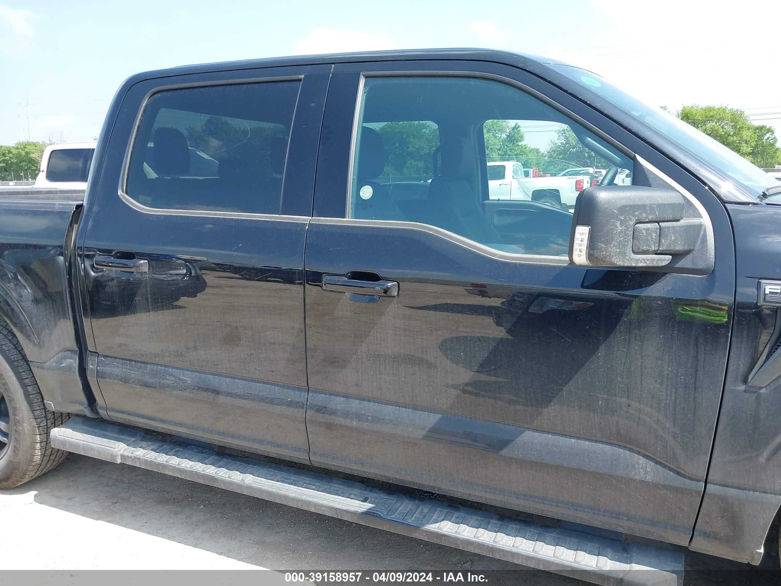 Photo 12 VIN: 1FTEW1C51PFC28095 - FORD F-150 