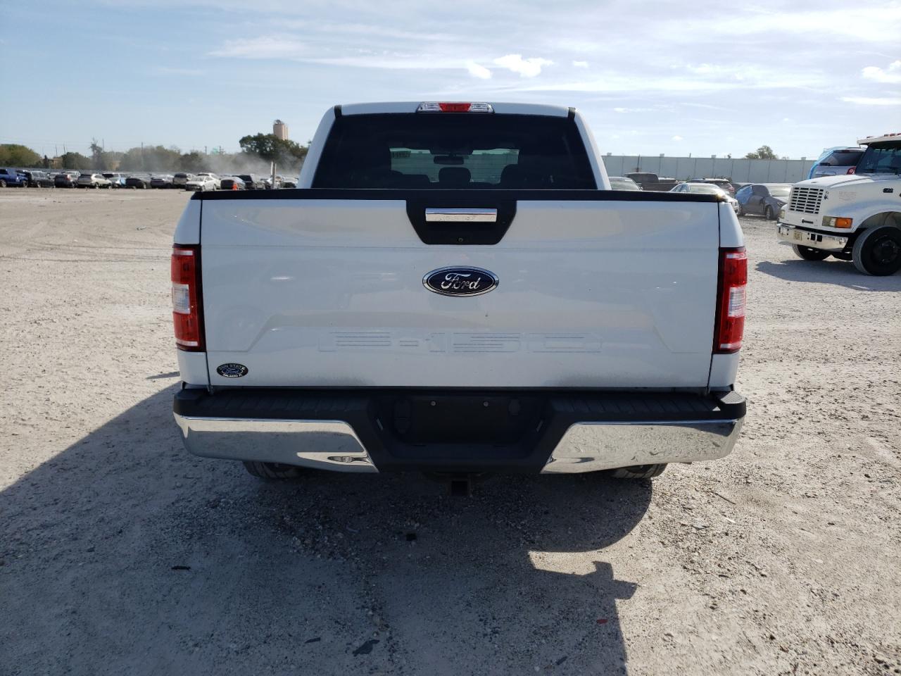 Photo 5 VIN: 1FTEW1C53JFC60828 - FORD F-150 