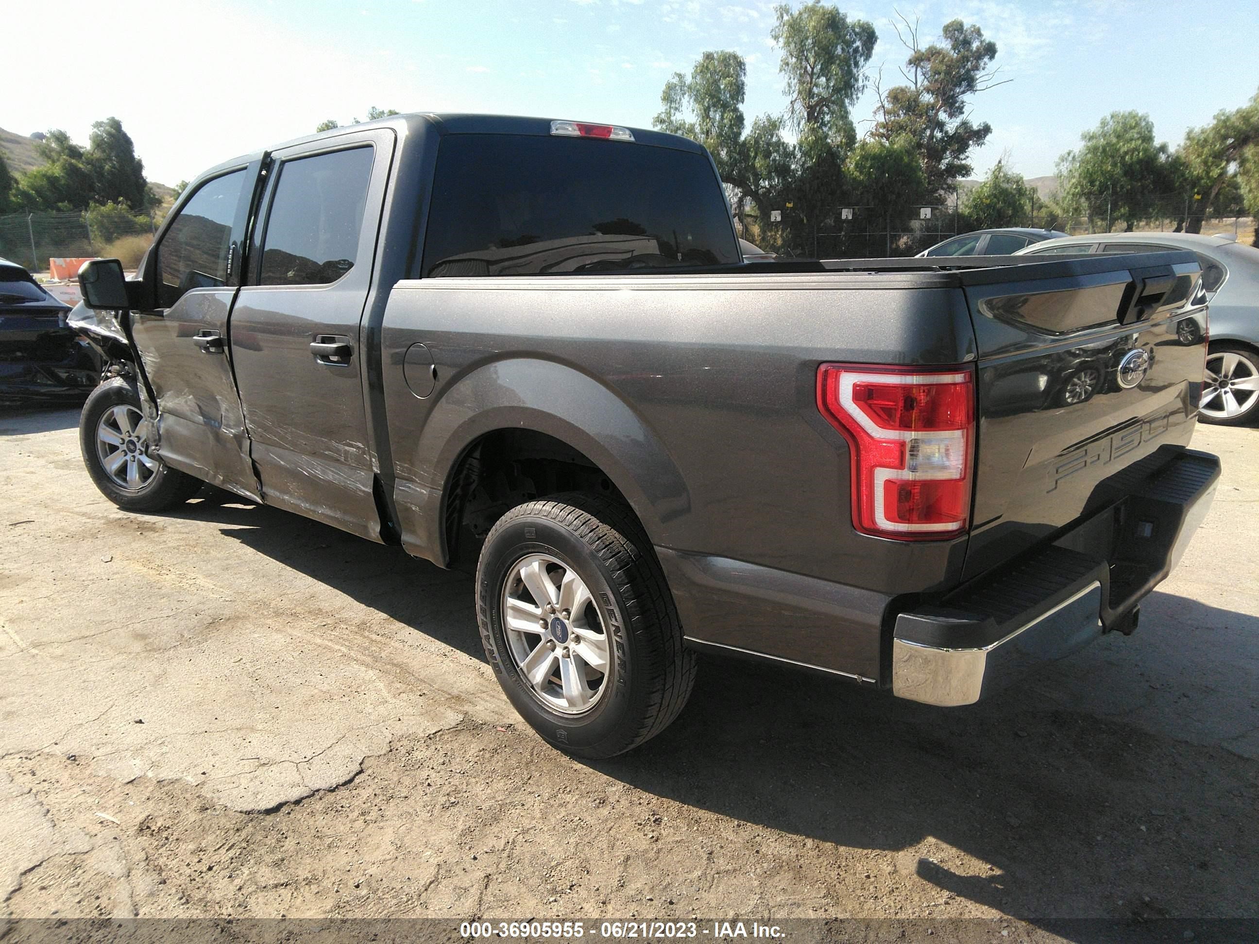 Photo 2 VIN: 1FTEW1C56KKC39643 - FORD F-150 